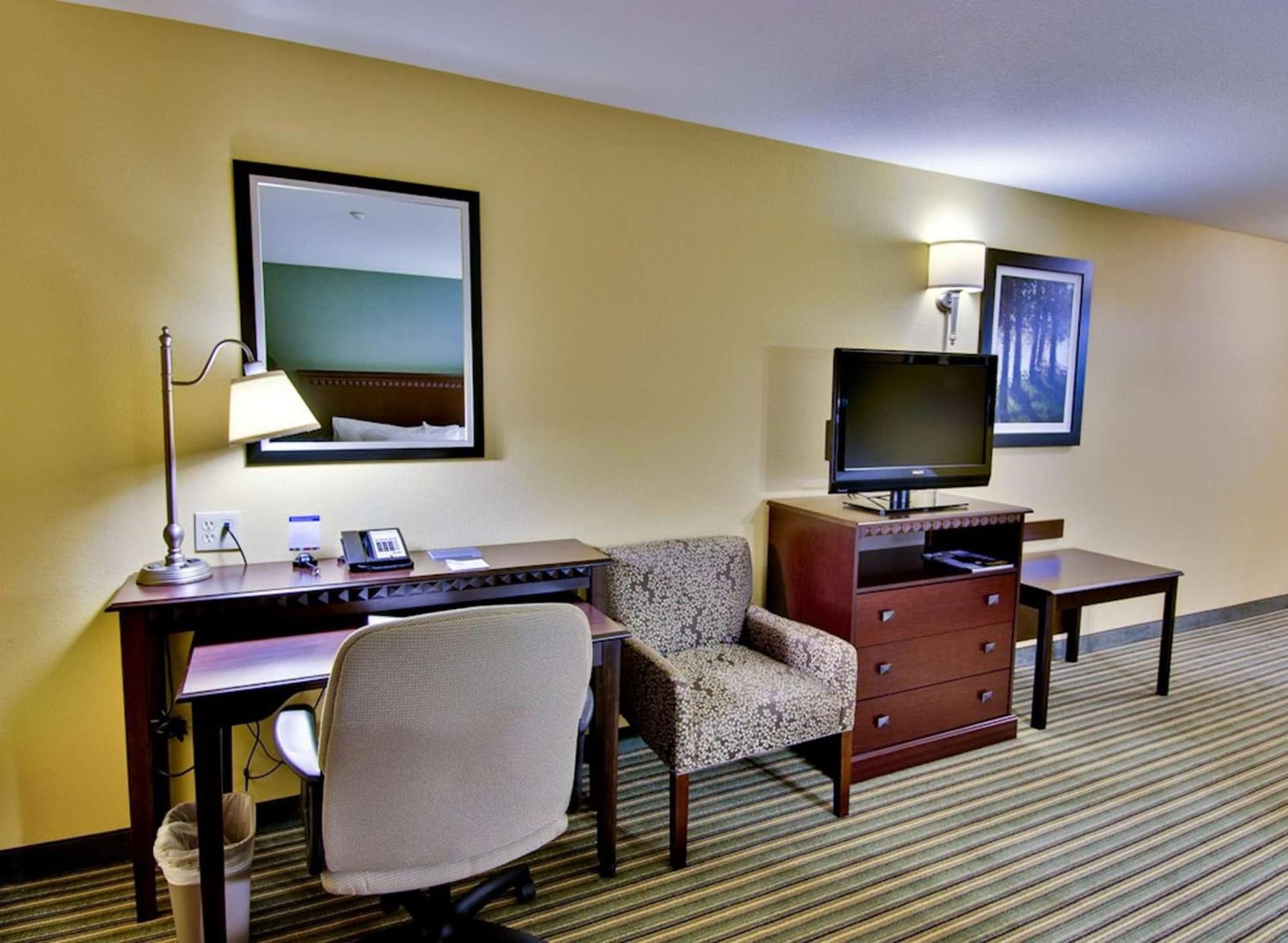 Hampton Inn & Suites Moreno Valley gallery photo in Moreno Valley, CA — image 44