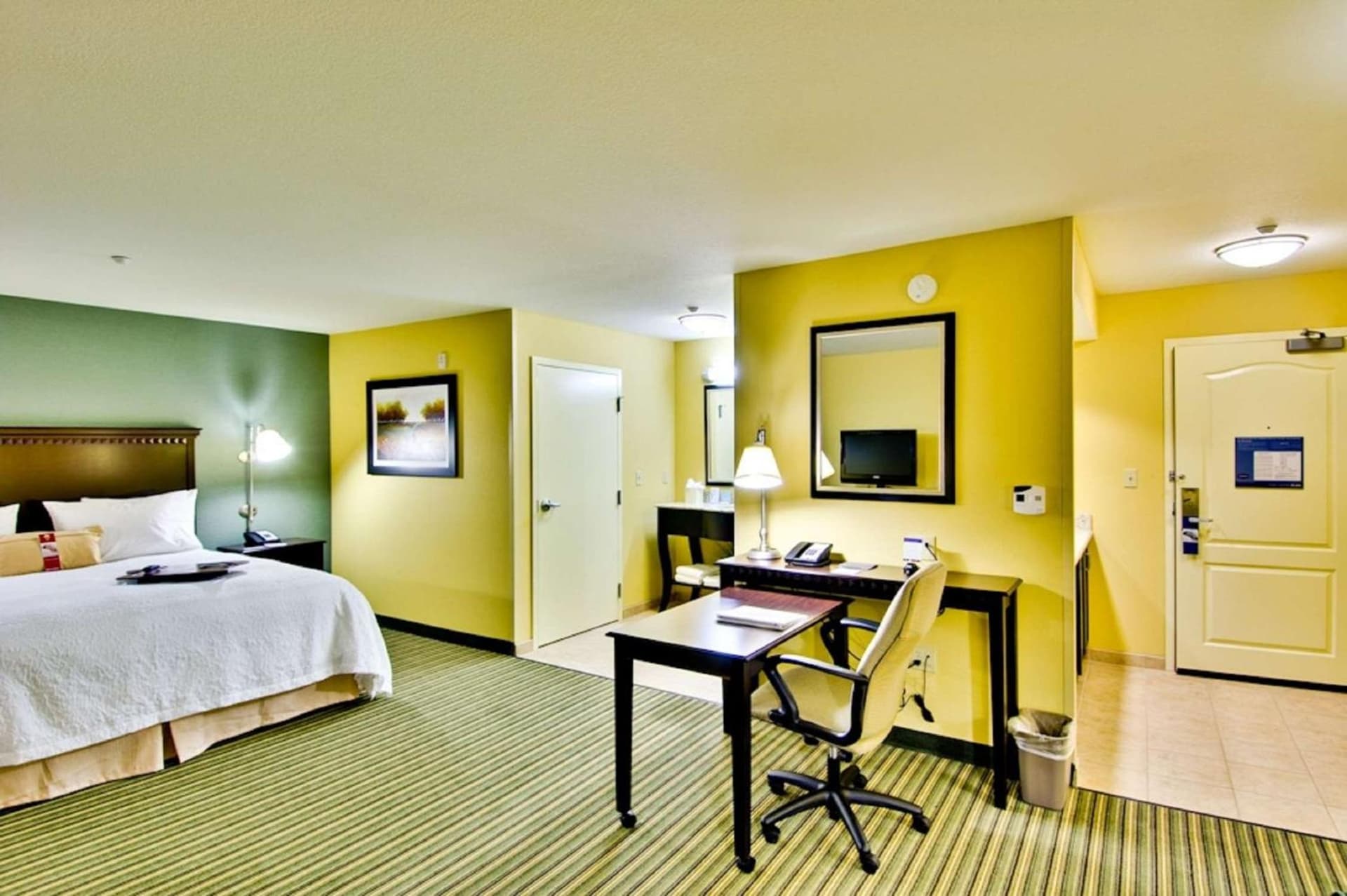 Hampton Inn & Suites Moreno Valley gallery photo in Moreno Valley, CA — image 24