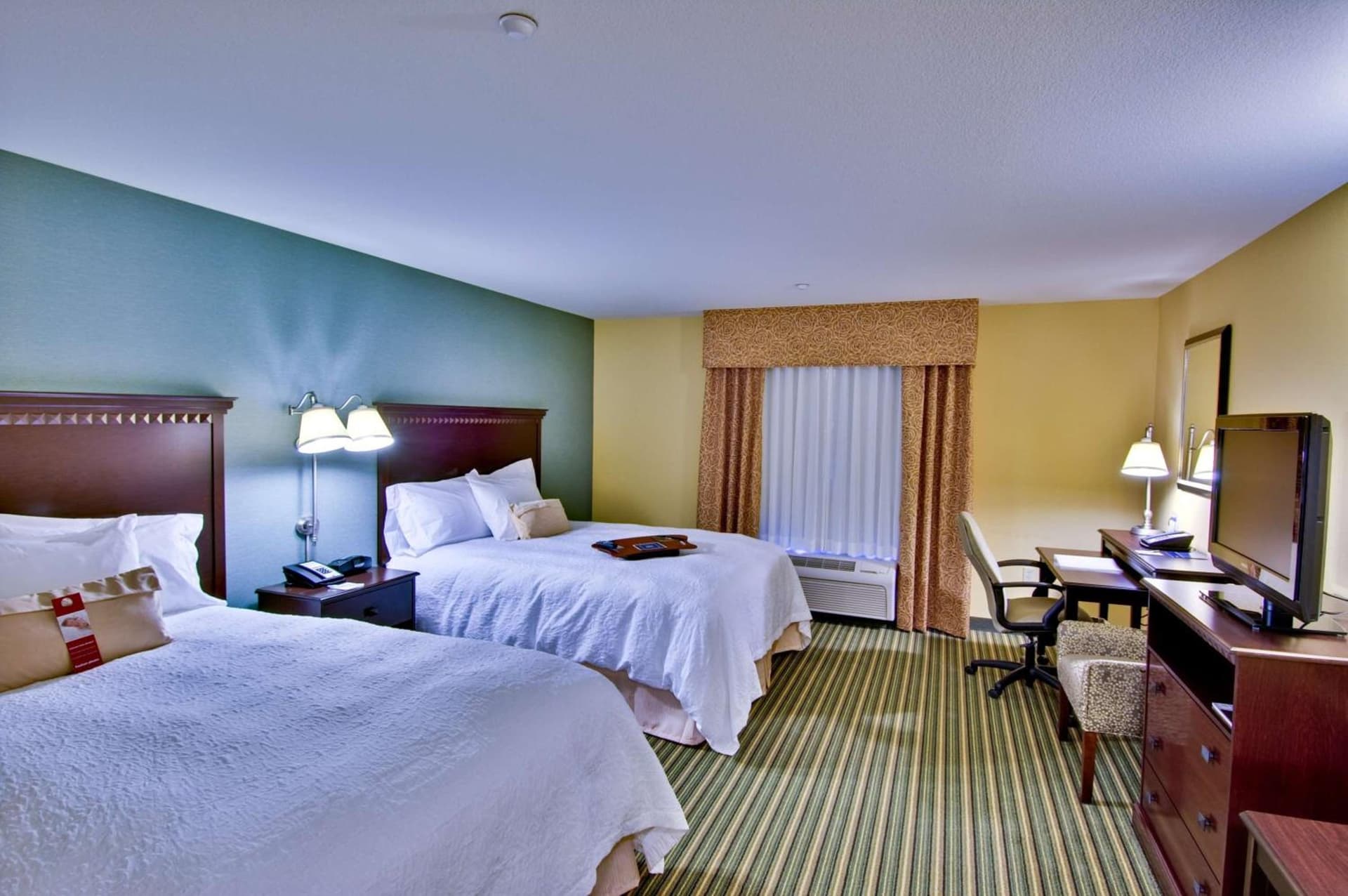 Hampton Inn & Suites Moreno Valley gallery photo in Moreno Valley, CA — image 41