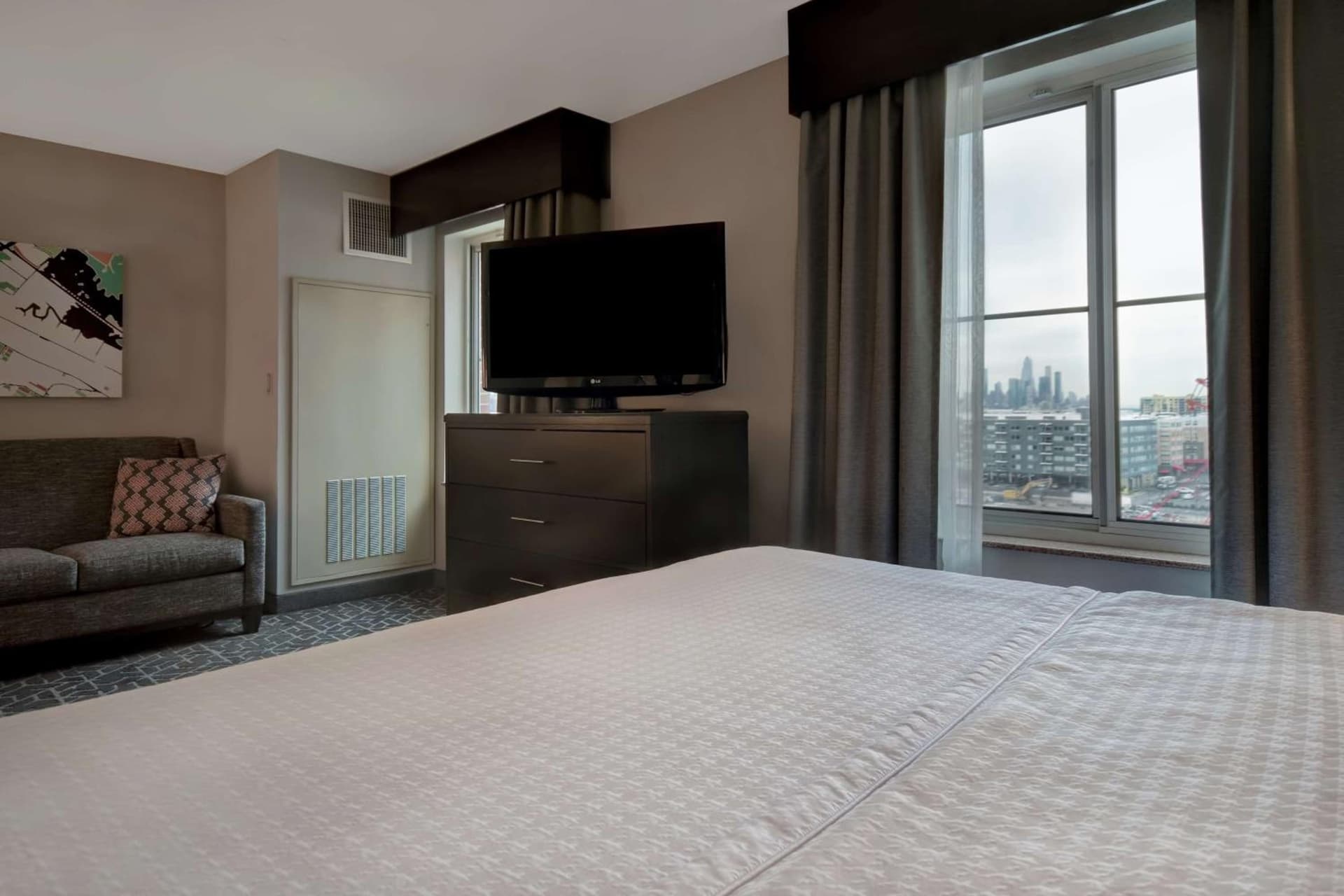 Homewood Suites by Hilton Edgewater-NYC Area gallery photo in Edgewater, NJ — image 17