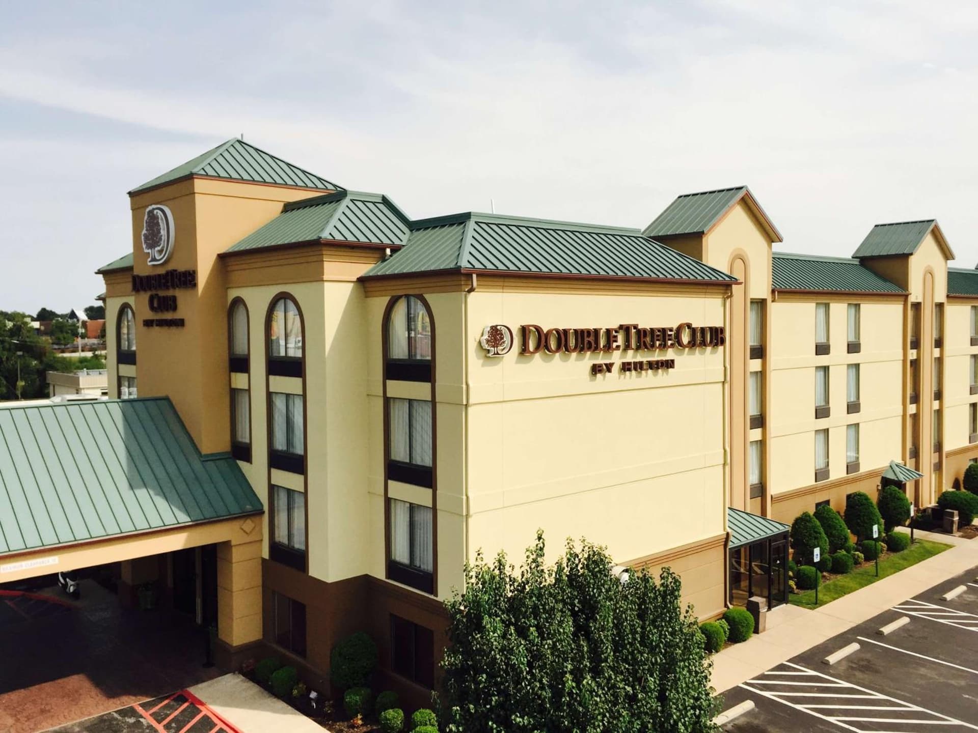 DoubleTree by Hilton Springdale interior in Springdale, AR — gallery photo 2