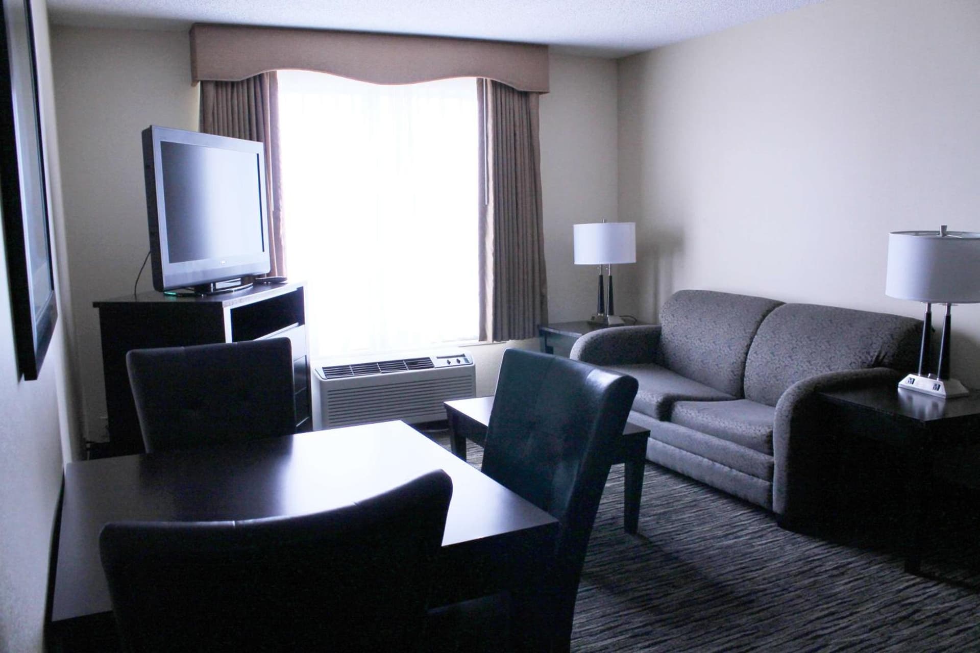 DoubleTree by Hilton Springdale gallery photo in Springdale, AR — image 9