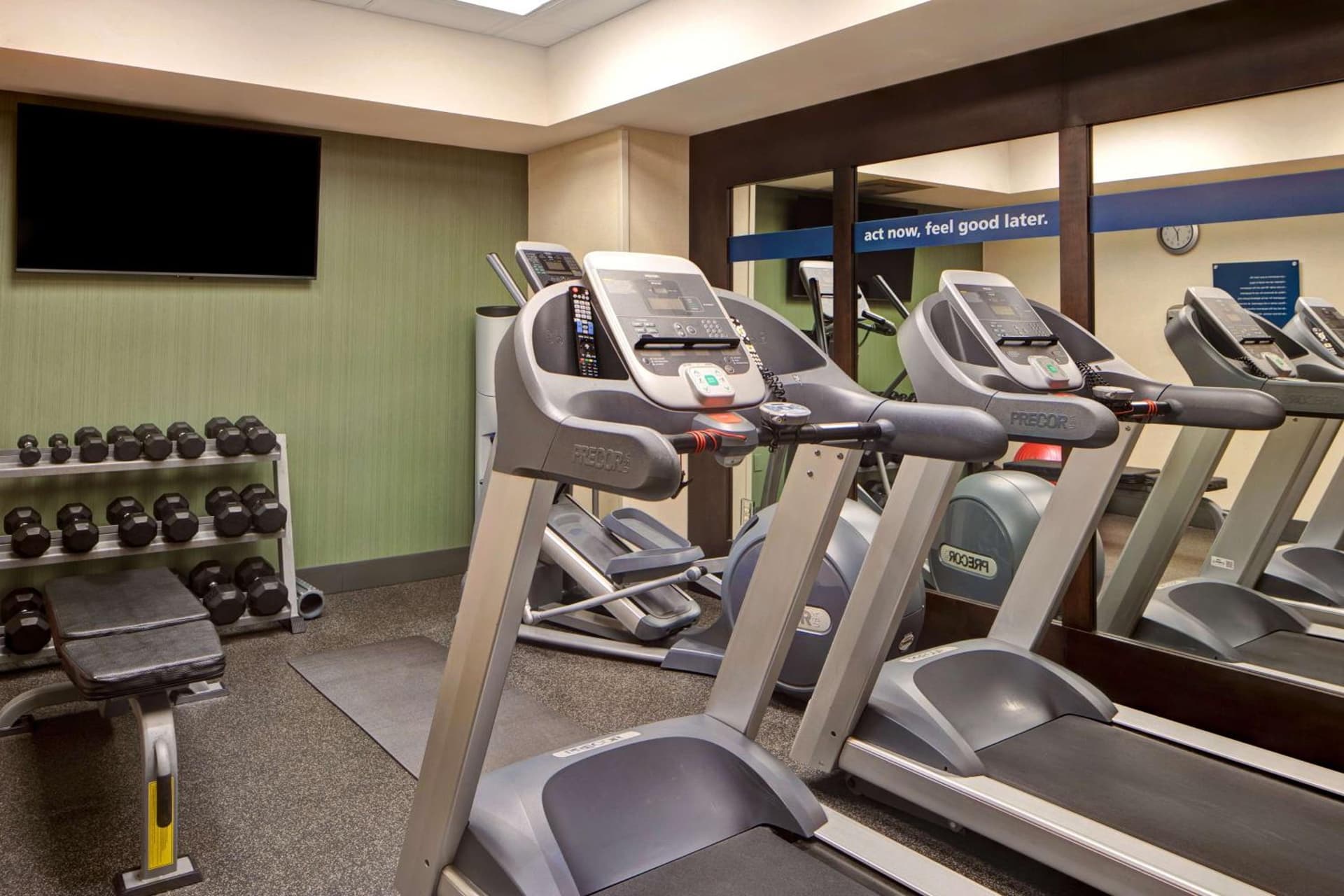 Hampton Inn & Suites Greenville-Downtown-Riverplace gallery photo in Greenville, SC — image 16