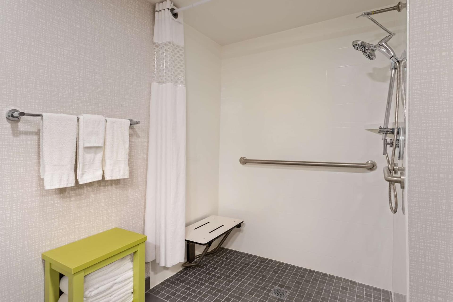 Hampton Inn & Suites Fort Myers Beach/Sanibel Gateway gallery photo in Fort Myers Beach, FL — image 21