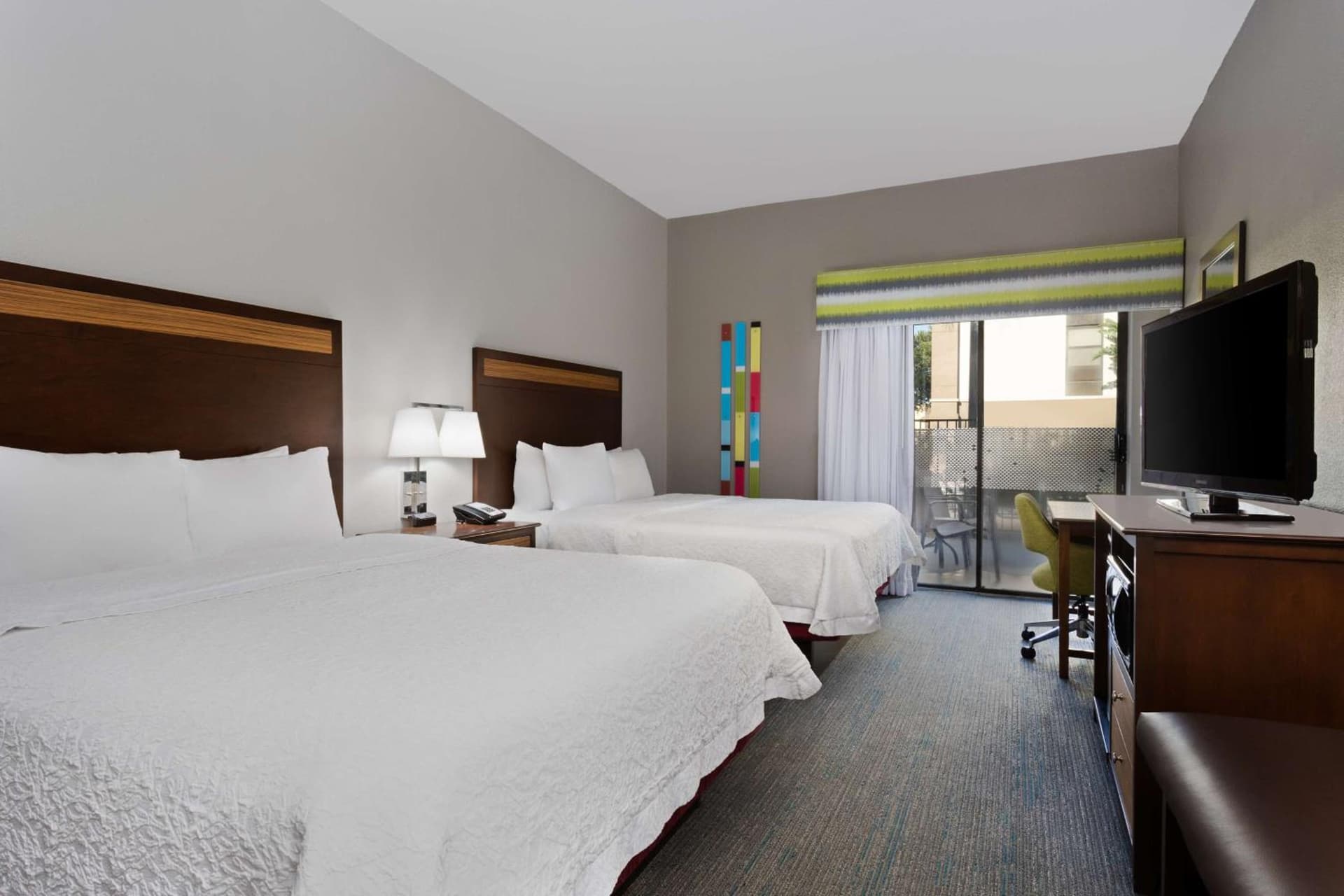 Hampton Inn & Suites Fort Myers Beach/Sanibel Gateway gallery photo in Fort Myers Beach, FL — image 19