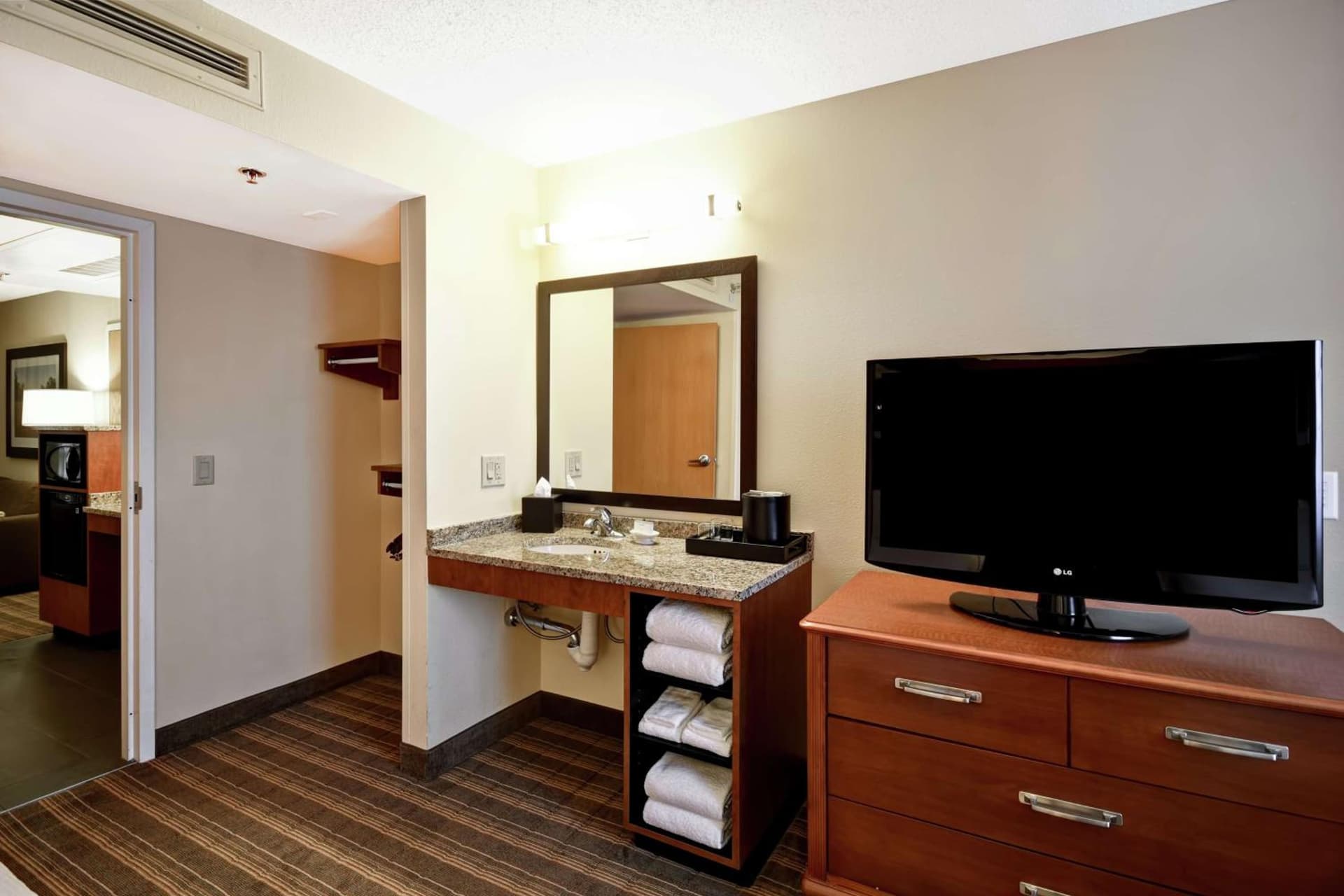 Embassy Suites Greenville Golf Resort & Conference Center gallery photo in Greenville, SC — image 12