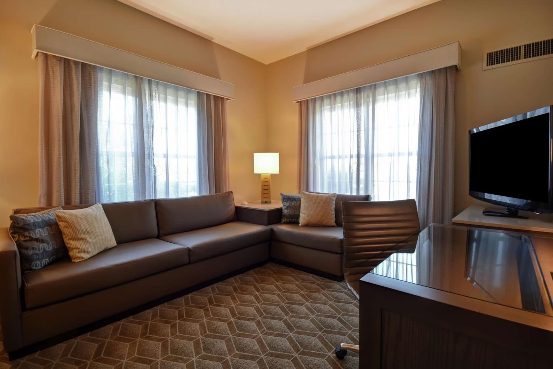 Homewood Suites by Hilton at The Waterfront gallery photo in Wichita, KS — image 46
