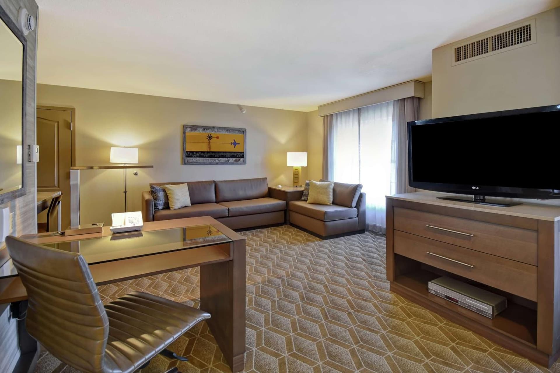 Homewood Suites by Hilton at The Waterfront gallery photo in Wichita, KS — image 11