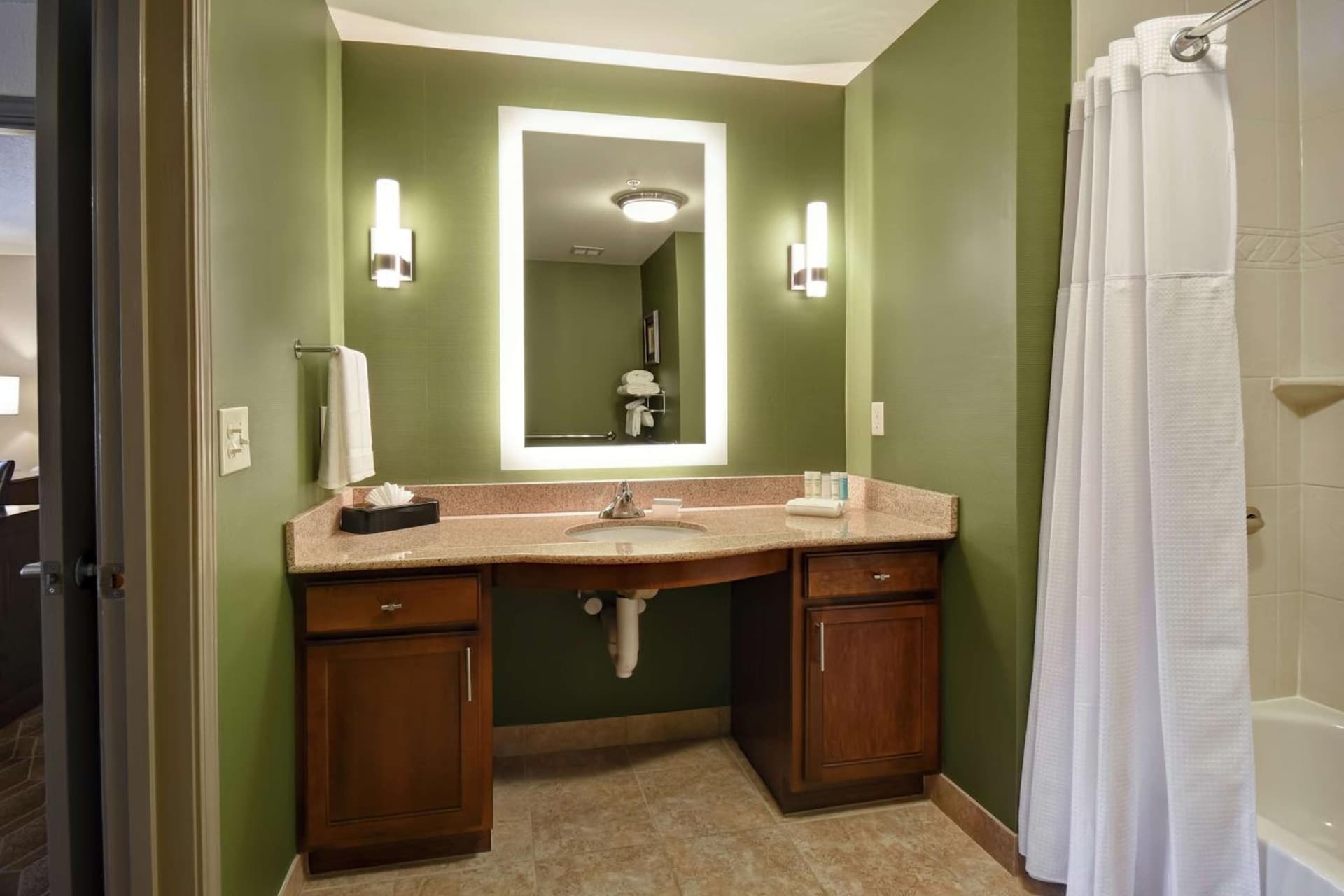 Homewood Suites by Hilton at The Waterfront gallery photo in Wichita, KS — image 51