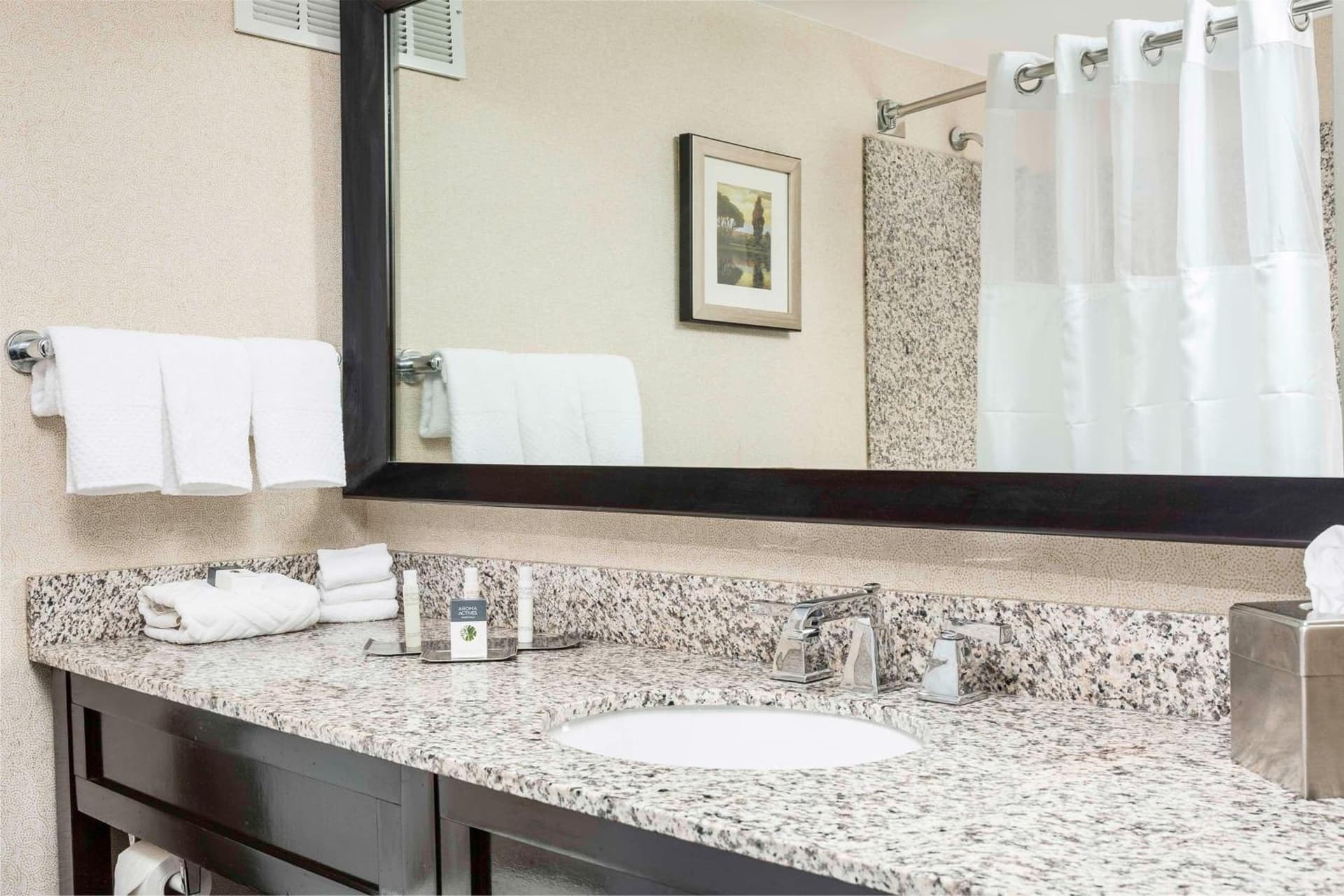 DoubleTree by Hilton Hotel Wilmington gallery photo in Wilmington, DE — image 29