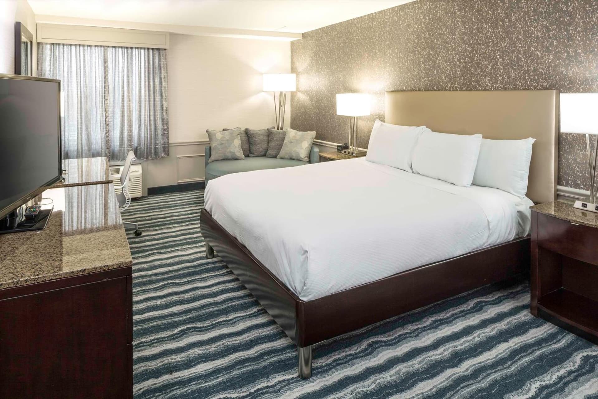 DoubleTree by Hilton Hotel Wilmington gallery photo in Wilmington, DE — image 15