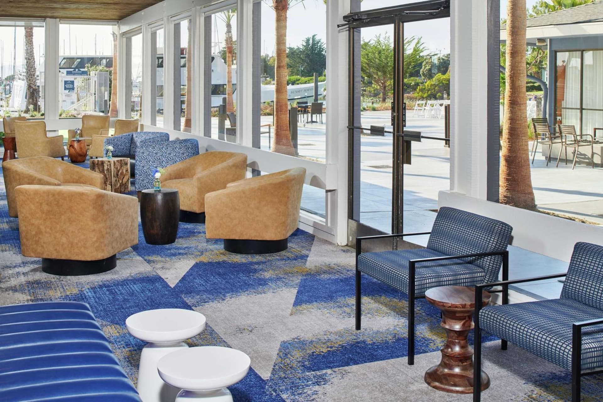 DoubleTree by Hilton Hotel Berkeley Marina gallery photo in Berkeley, CA — image 11