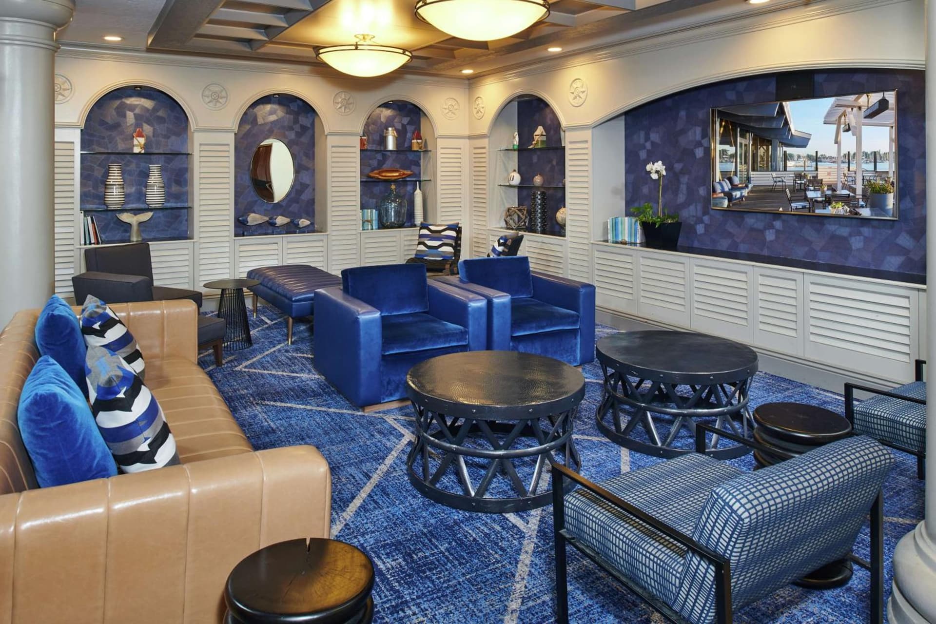 DoubleTree by Hilton Hotel Berkeley Marina gallery photo in Berkeley, CA — image 80