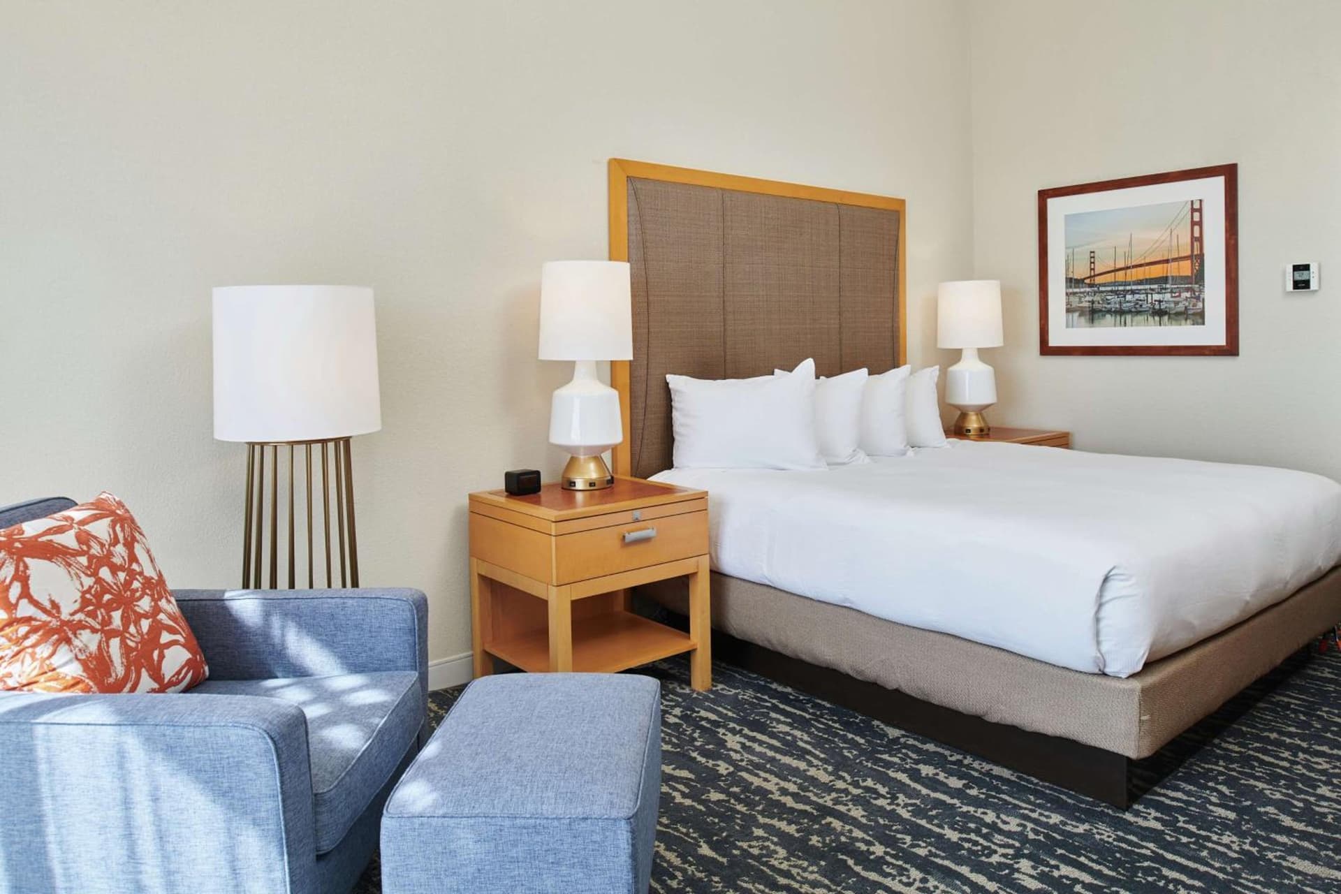 DoubleTree by Hilton Hotel Berkeley Marina gallery photo in Berkeley, CA — image 57
