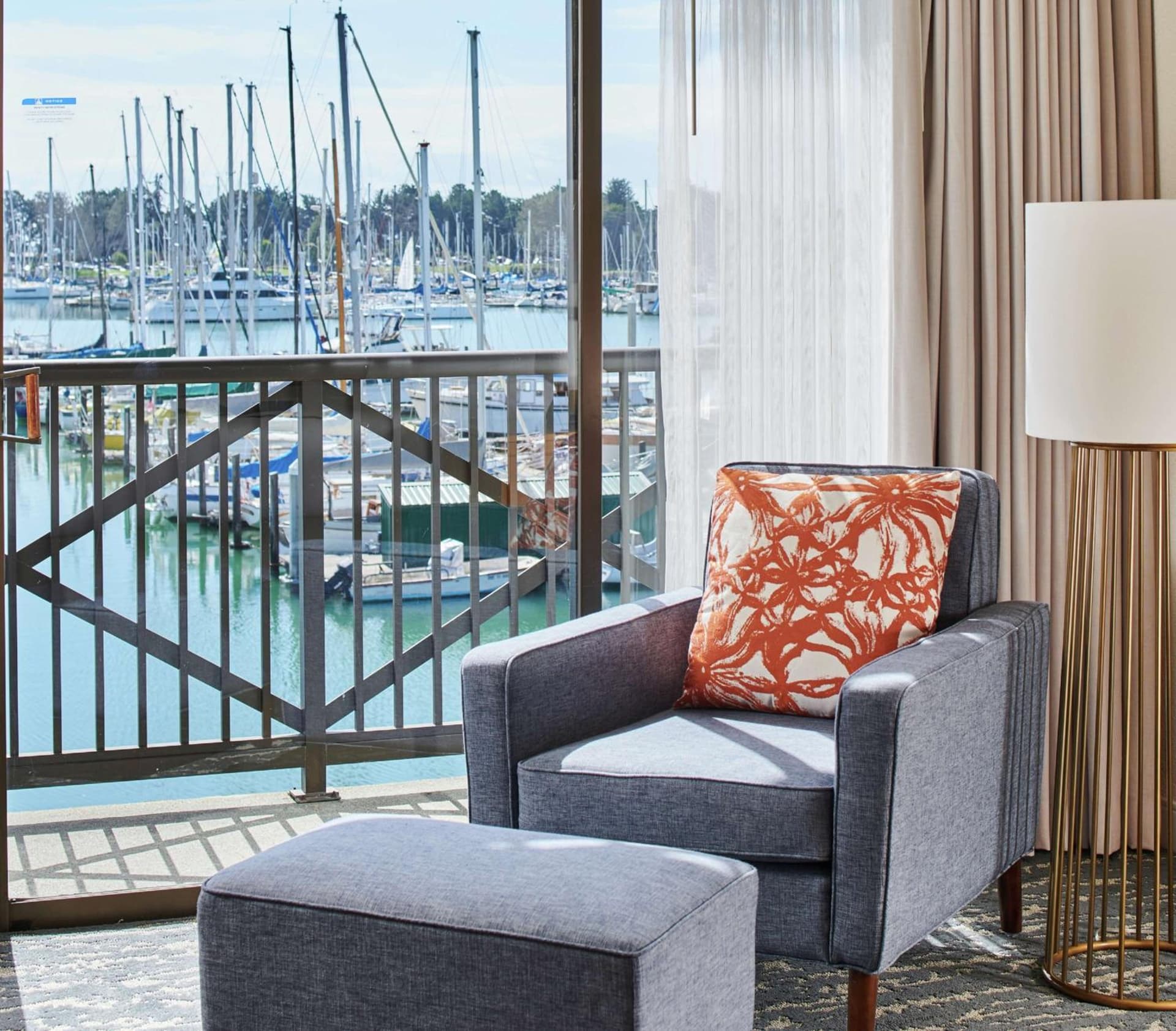 DoubleTree by Hilton Hotel Berkeley Marina gallery photo in Berkeley, CA — image 44