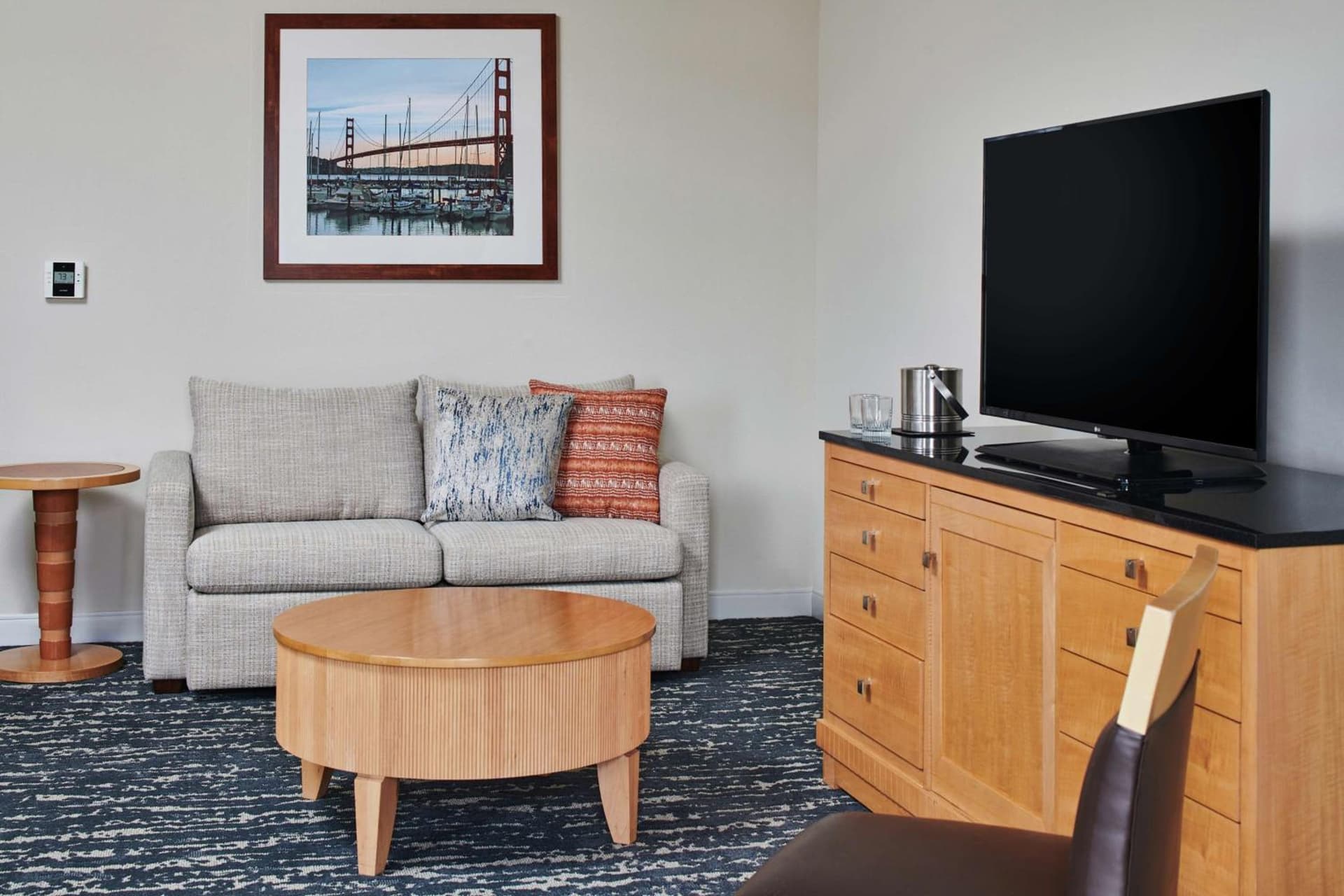 DoubleTree by Hilton Hotel Berkeley Marina gallery photo in Berkeley, CA — image 31