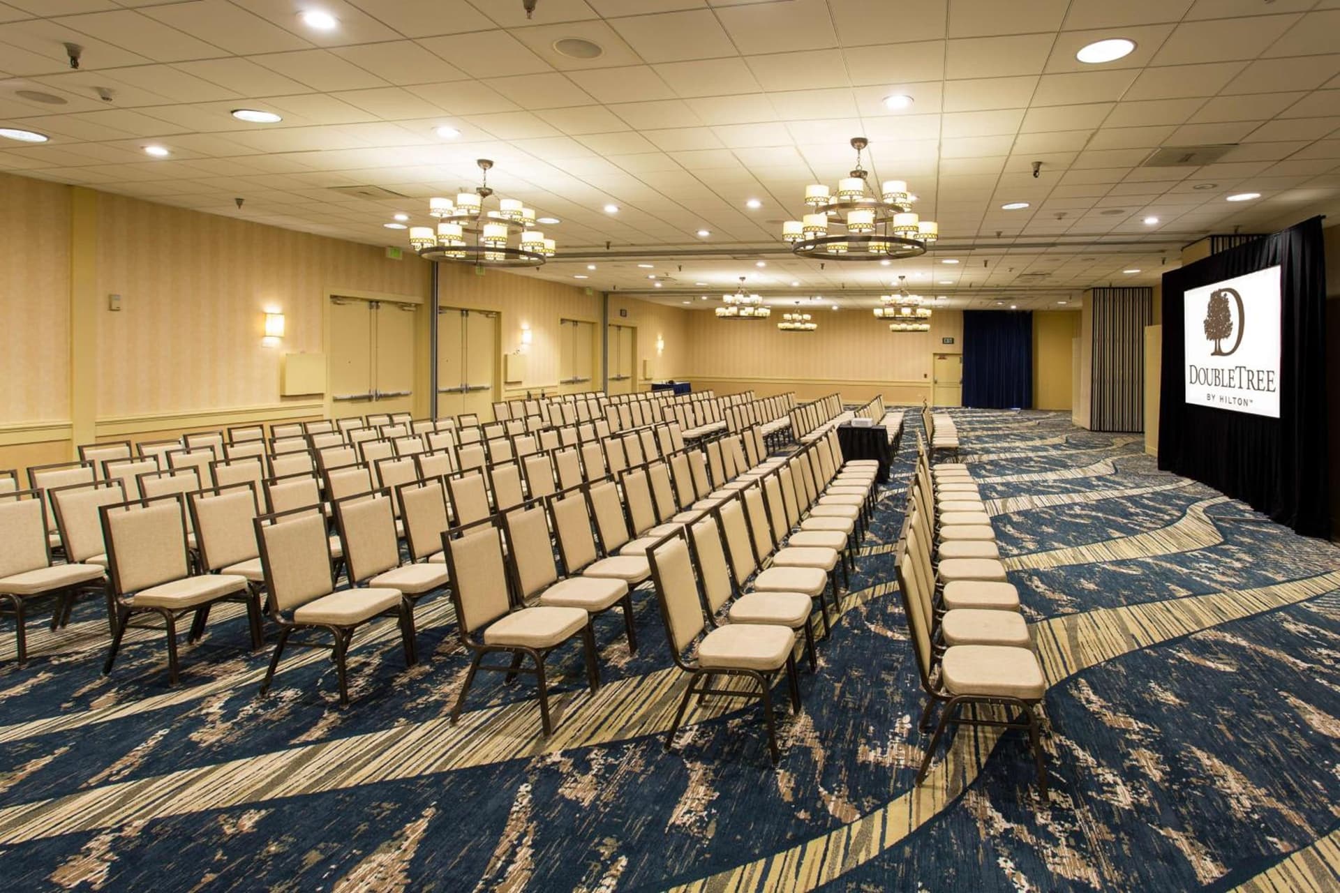 DoubleTree by Hilton Hotel Berkeley Marina gallery photo in Berkeley, CA — image 49