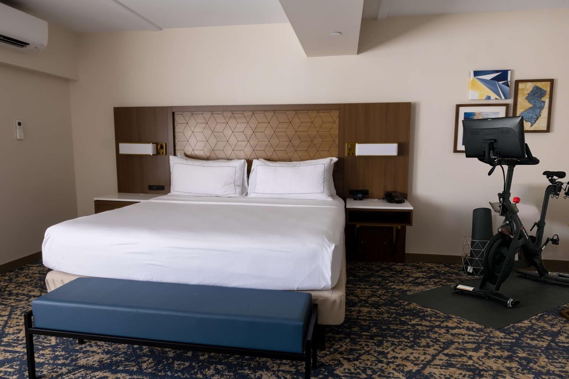 DoubleTree by Hilton Tinton Falls-Eatontown gallery photo in Tinton Falls, NJ — image 77