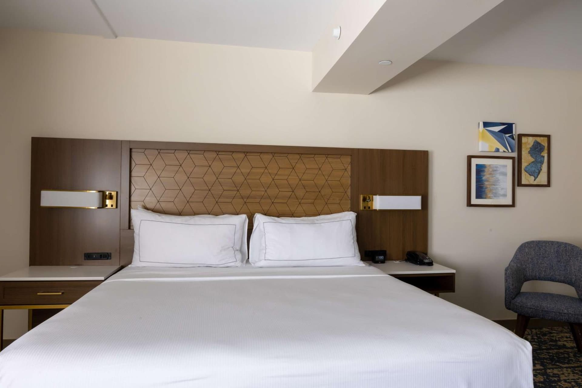 DoubleTree by Hilton Tinton Falls-Eatontown gallery photo in Tinton Falls, NJ — image 14