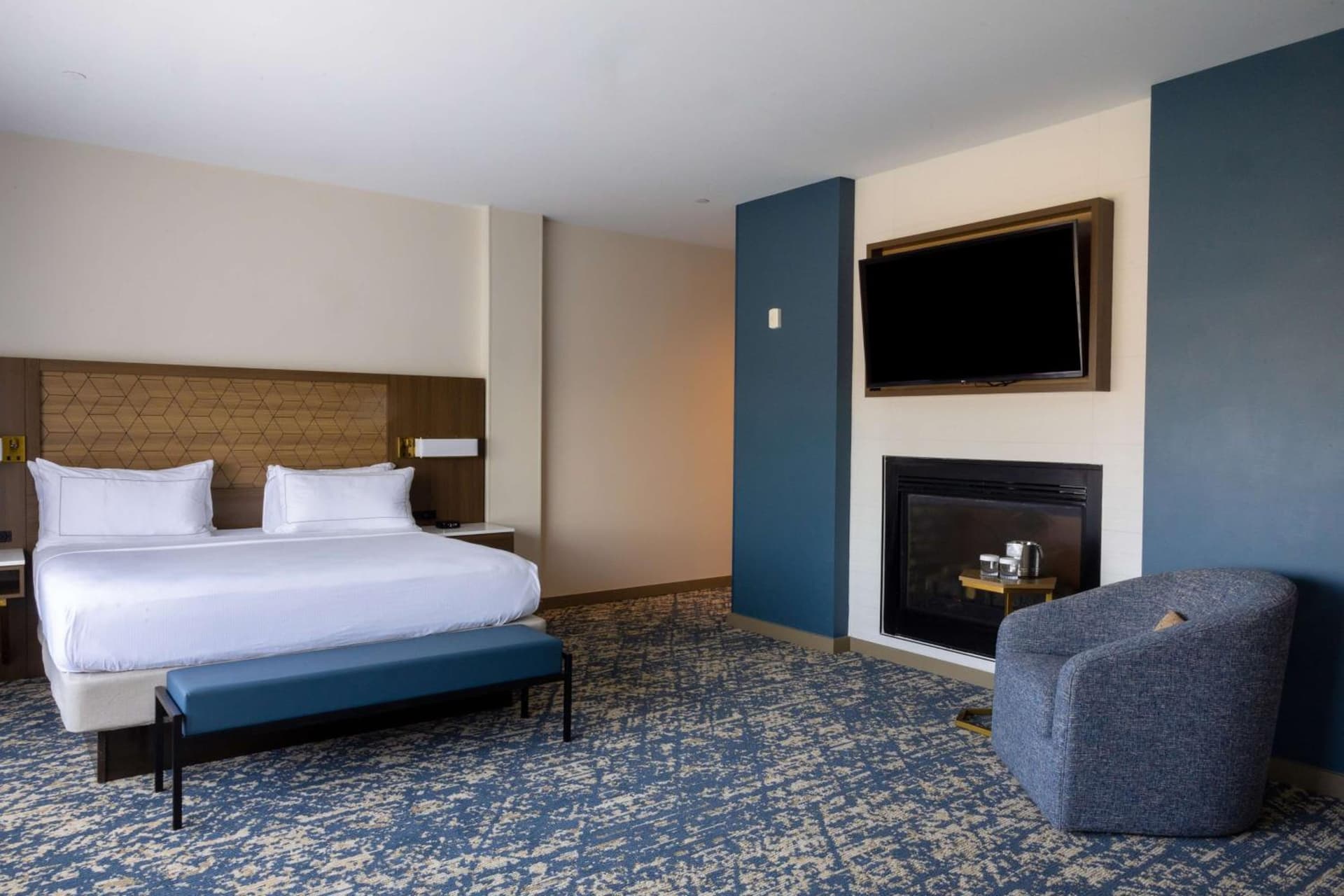 DoubleTree by Hilton Tinton Falls-Eatontown gallery photo in Tinton Falls, NJ — image 90