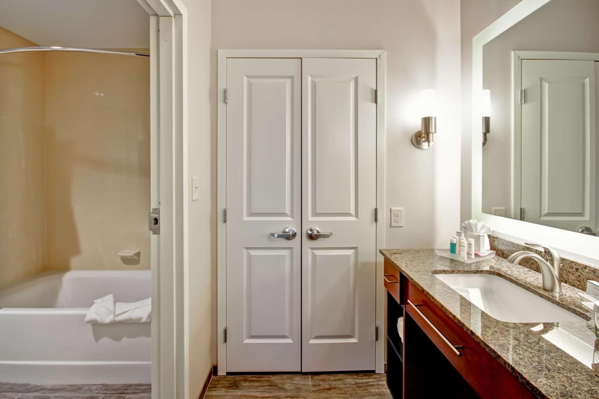 Homewood Suites by Hilton Greeley gallery photo in Greeley, CO — image 27