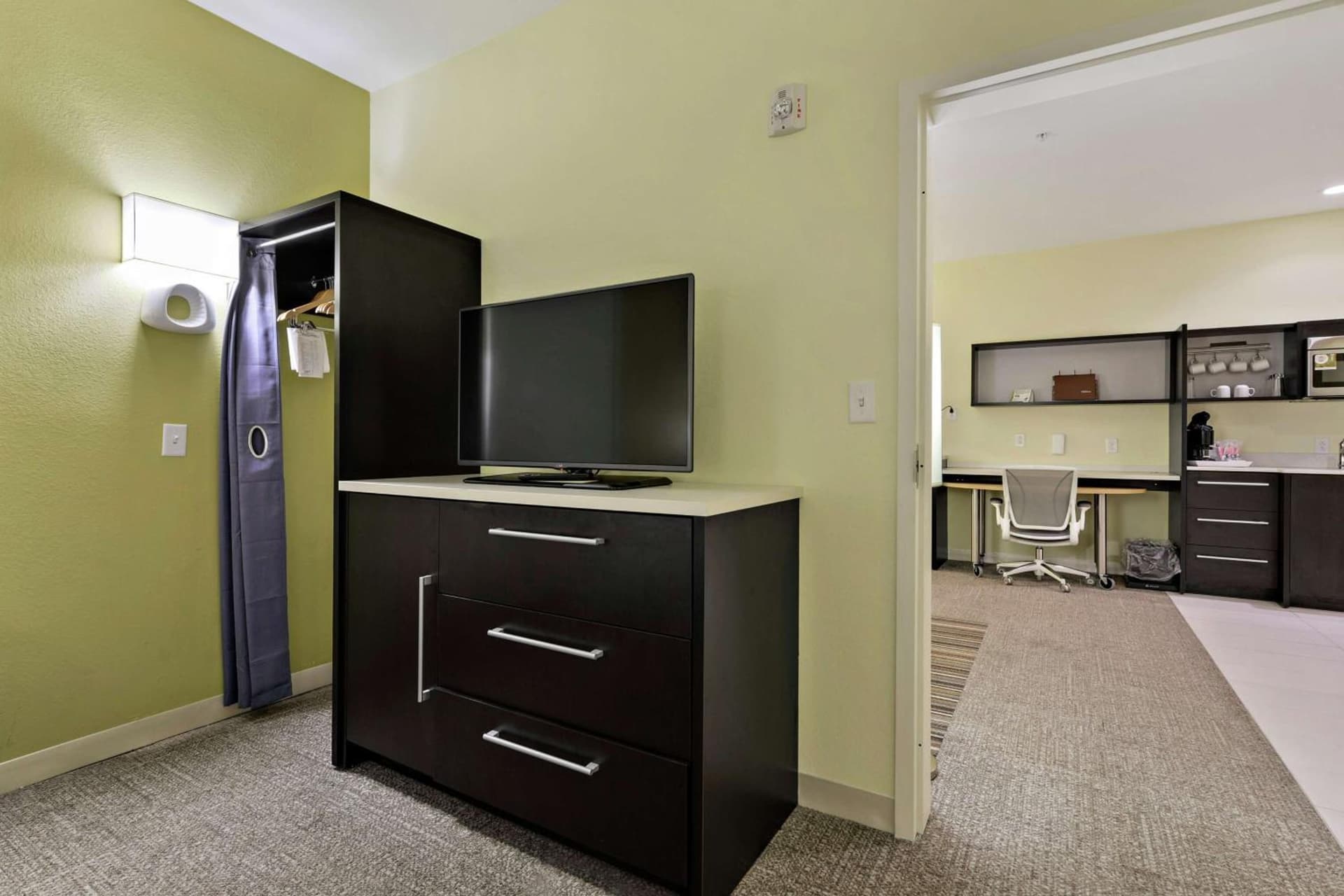 Home2 Suites by Hilton Gulfport I-10 gallery photo in Gulfport, MS — image 28