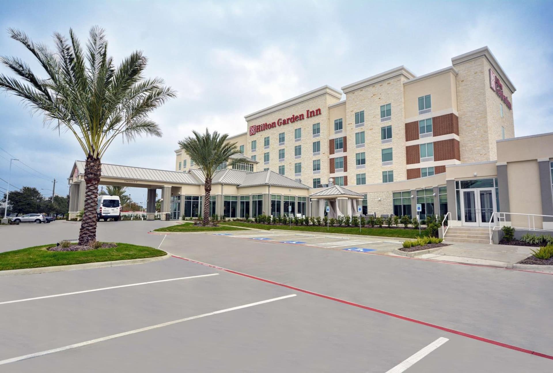 Hilton Garden Inn Houston Hobby Airport property views in Houston, TX — gallery photo 3