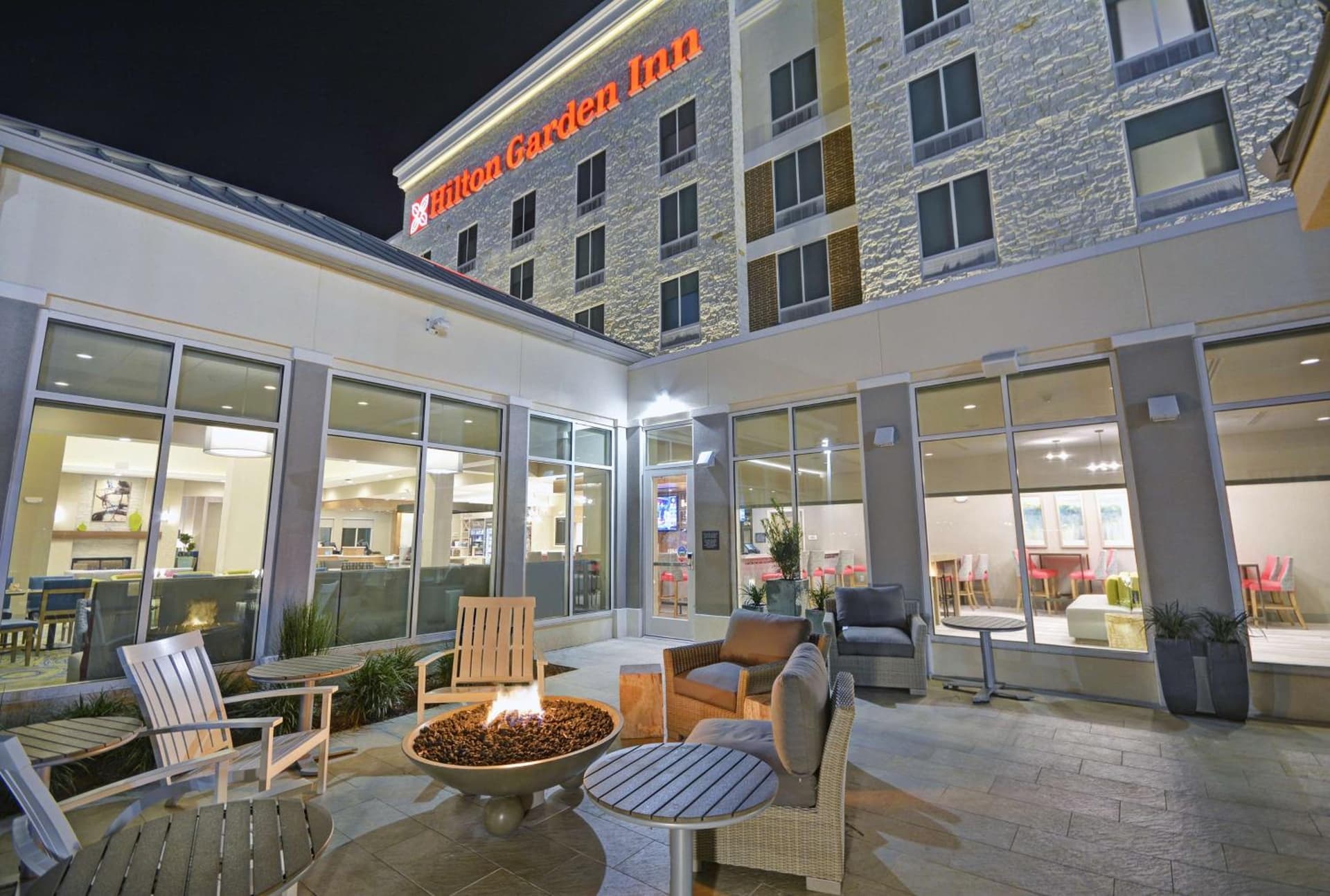 Hilton Garden Inn Houston Hobby Airport interior in Houston, TX — gallery photo 2
