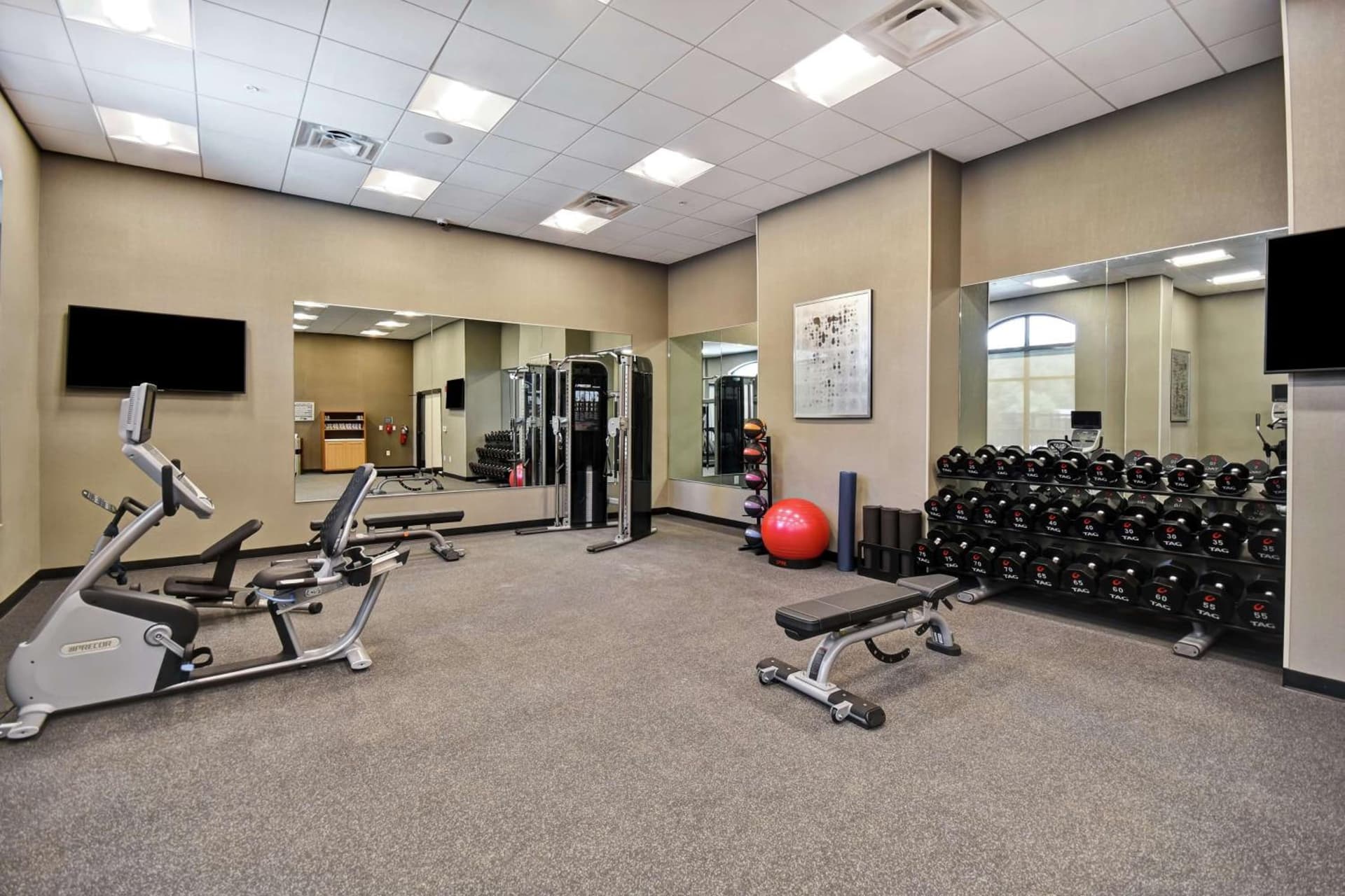 Homewood Suites By Hilton Greenville Downtown gallery photo in Greenville, SC — image 33