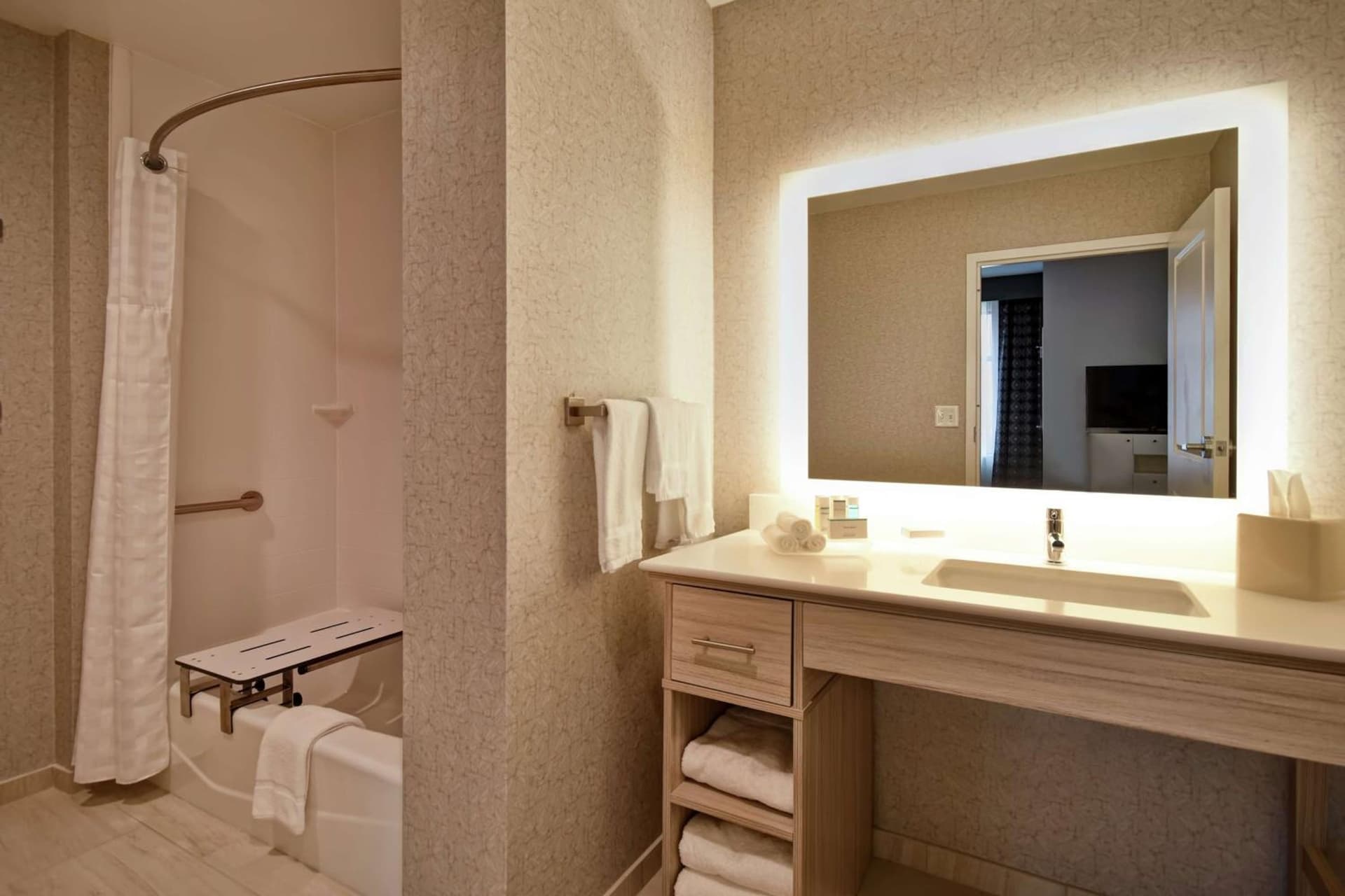 Homewood Suites By Hilton Greenville Downtown gallery photo in Greenville, SC — image 30