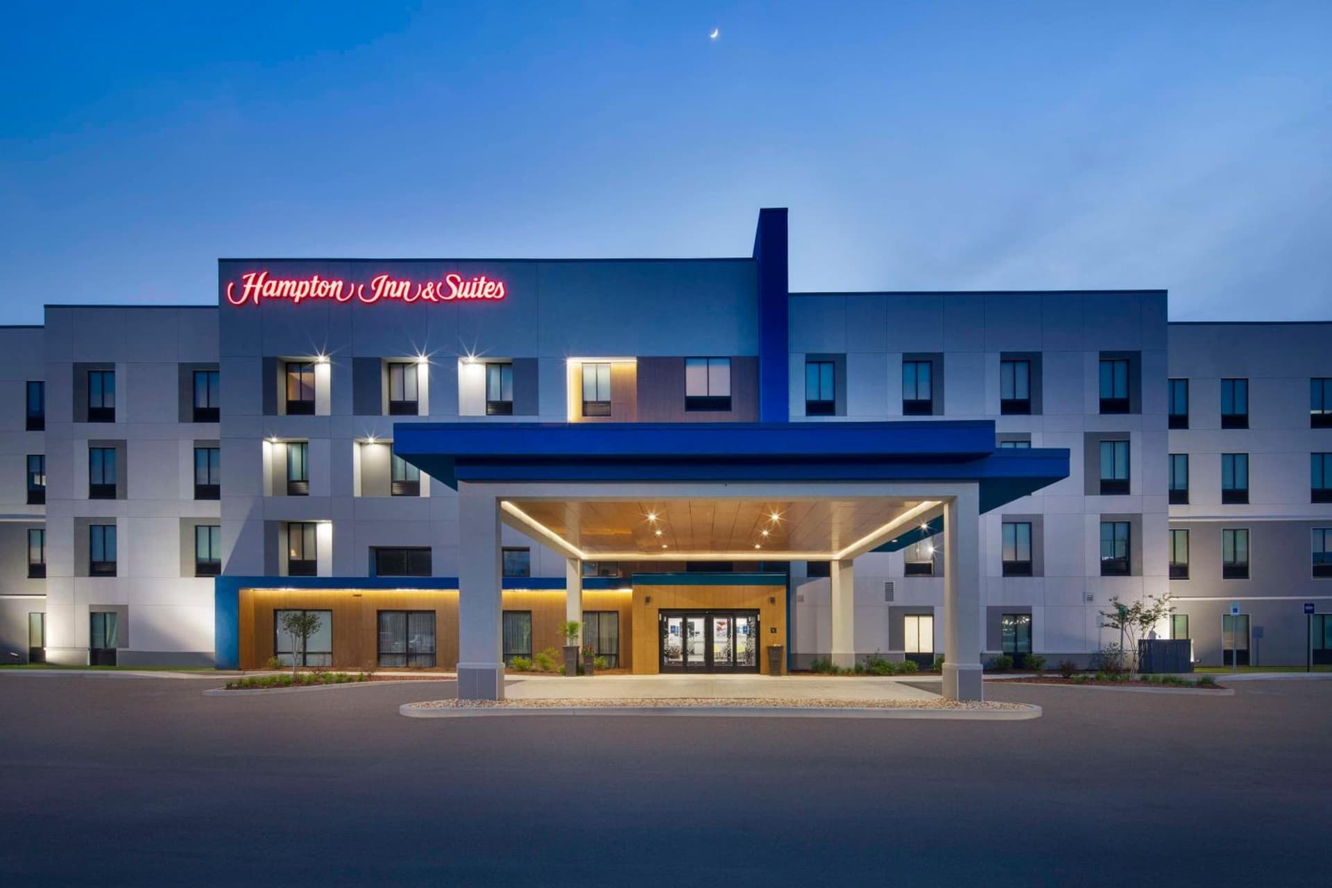 Hampton Inn & Suites D'Iberville Biloxi interior in Biloxi, MS — gallery photo 2