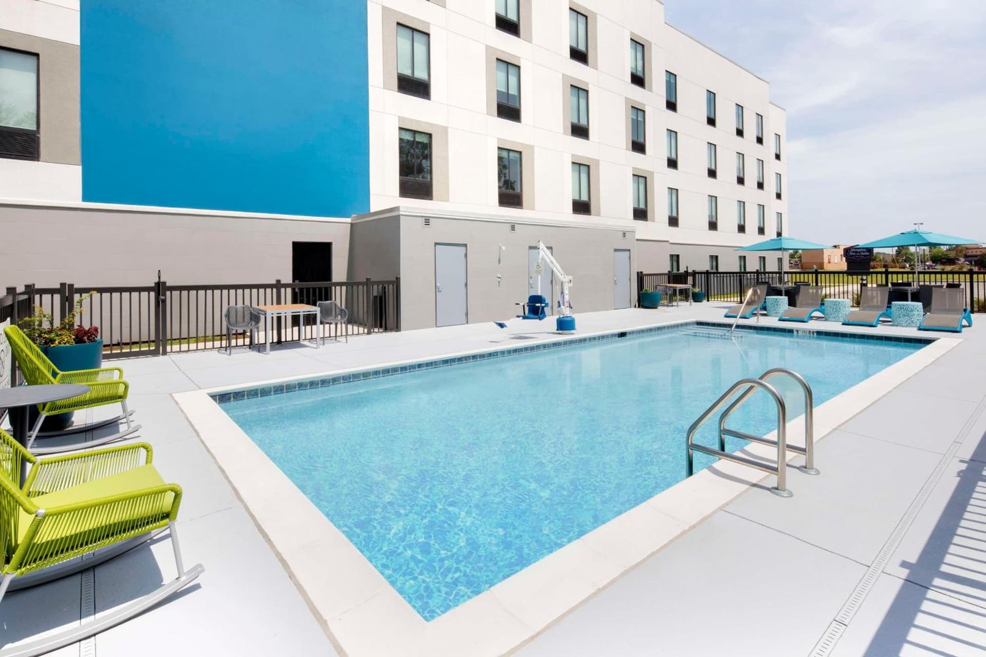 Hampton Inn & Suites D'Iberville Biloxi gallery photo in Biloxi, MS — image 20