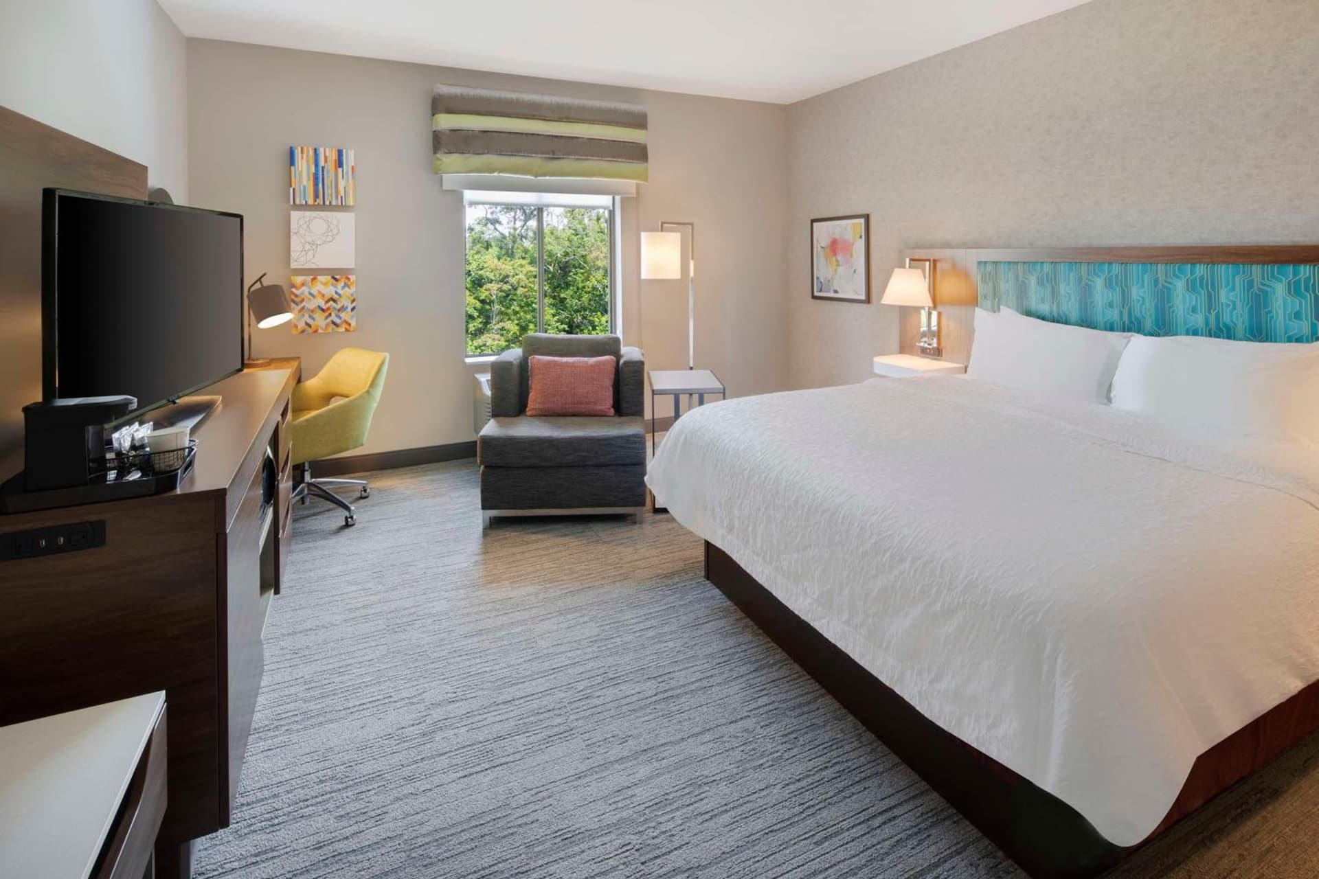 Hampton Inn & Suites D'Iberville Biloxi gallery photo in Biloxi, MS — image 12