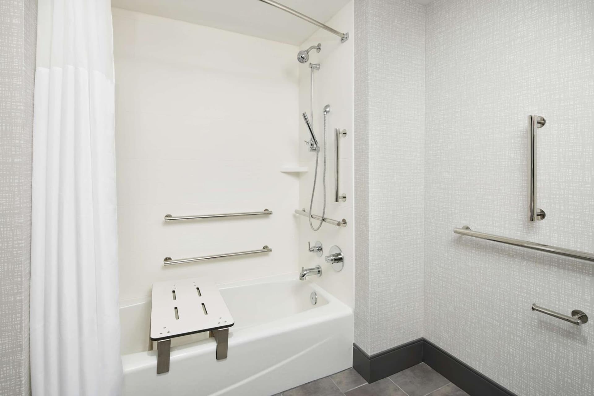 Hampton Inn Franklin, IN gallery photo in Franklin, IN — image 32