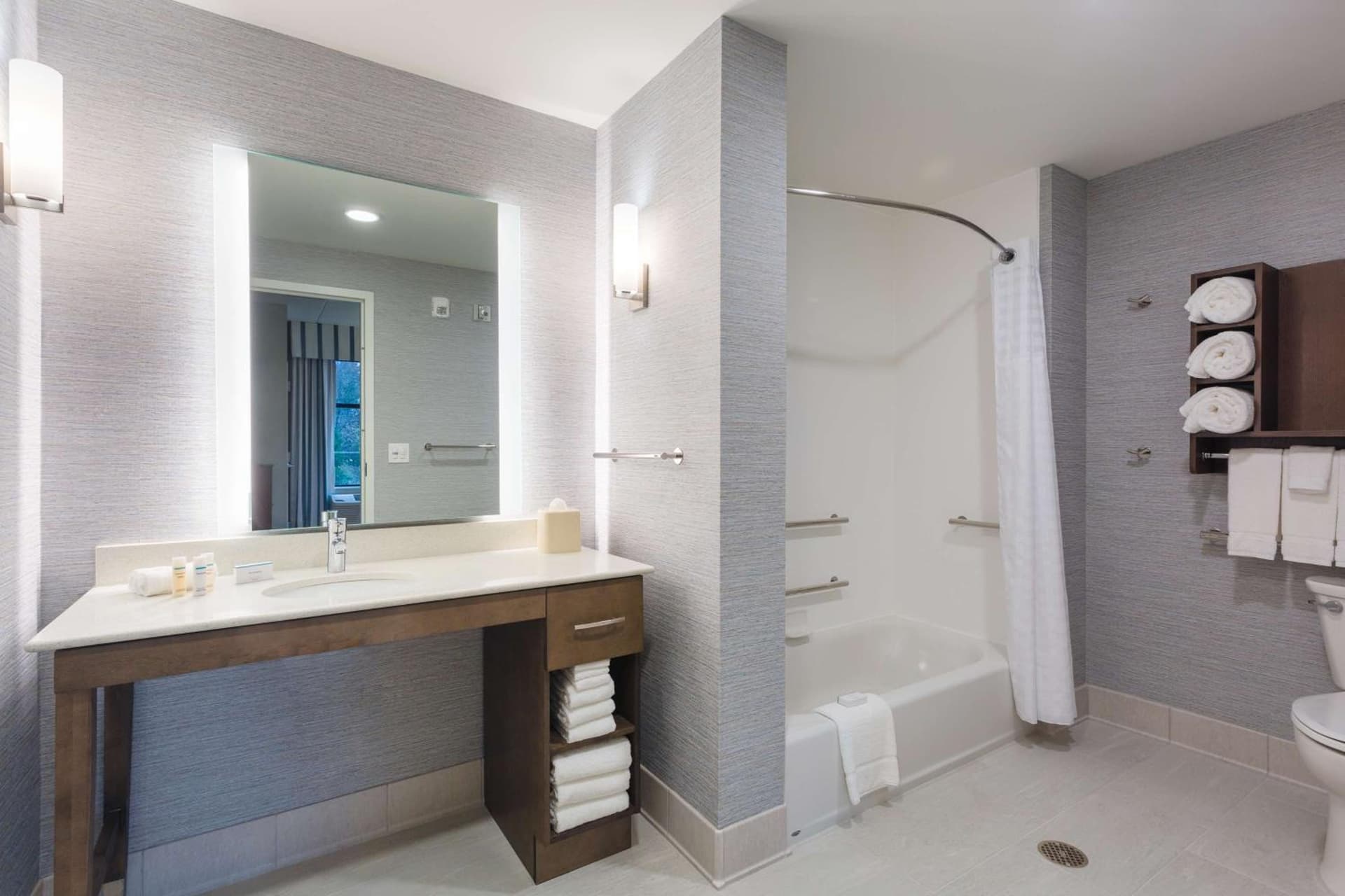 Homewood Suites By Hilton Reston, VA gallery photo in Reston, VA — image 34