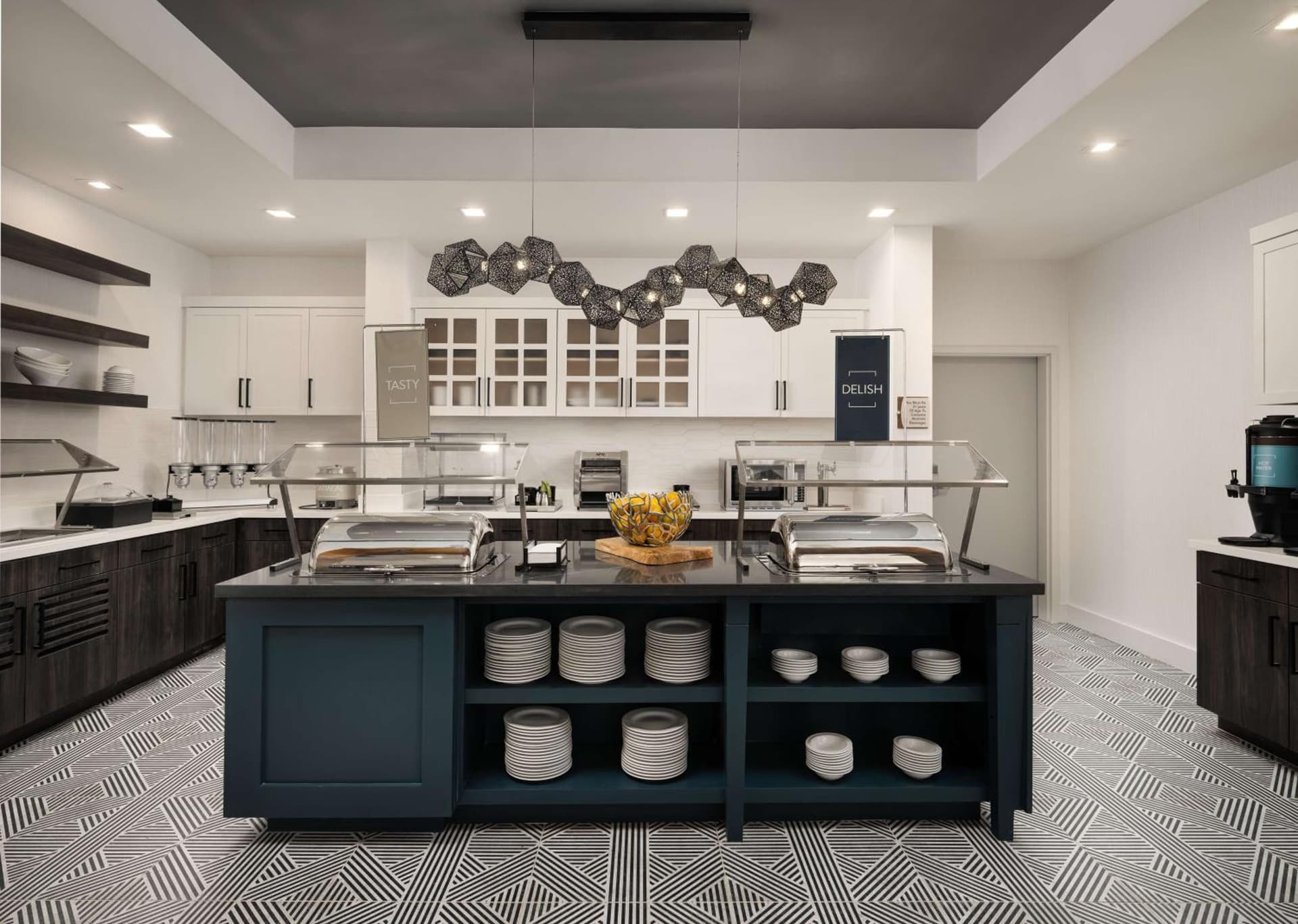 Homewood Suites By Hilton Jackson Fondren Medical District interior in Jackson, MS — gallery photo 2