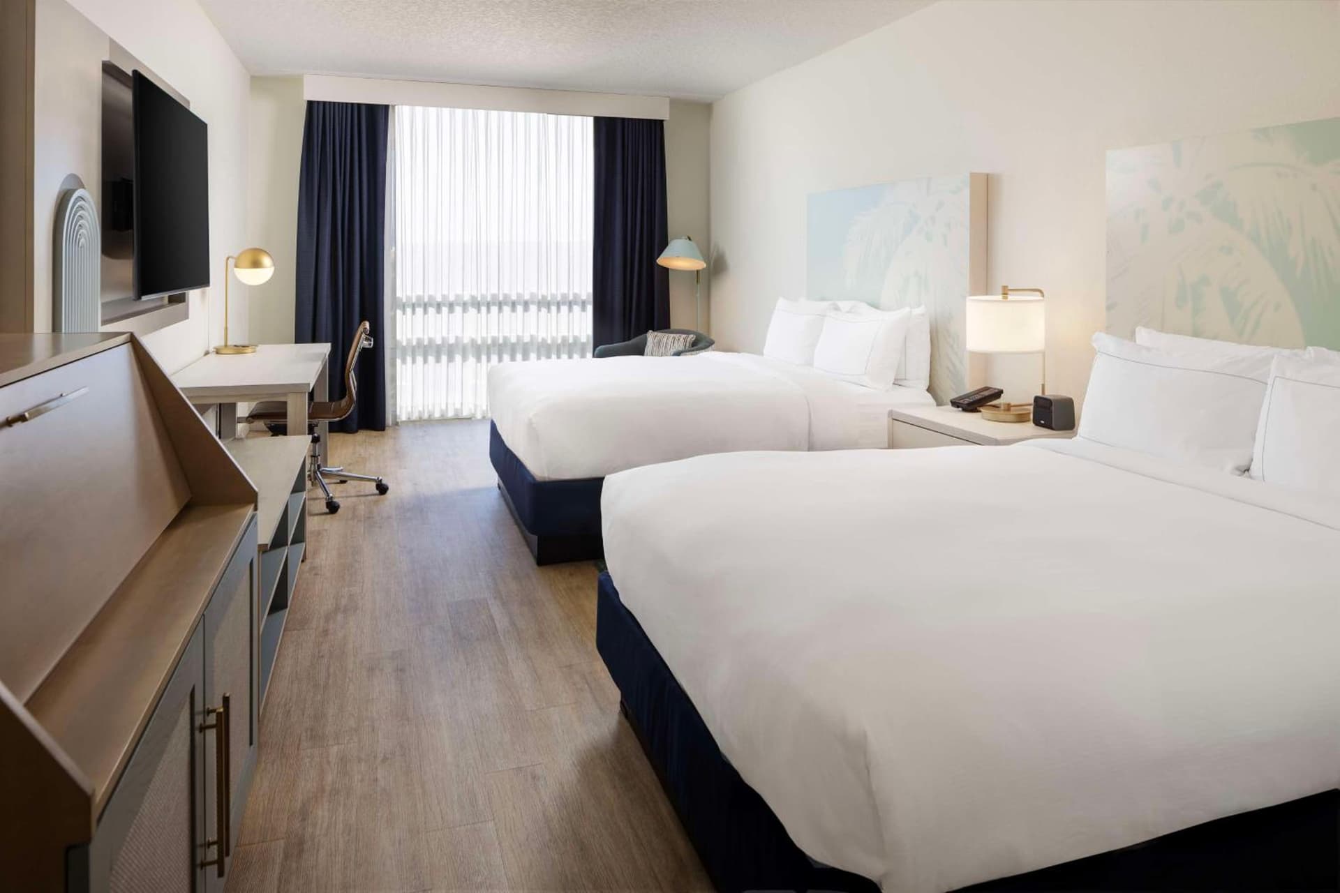 Hotel Dello Ft Lauderdale Airport, Tapestry Collection by Hilton interior in Dania Beach, FL — gallery photo 2