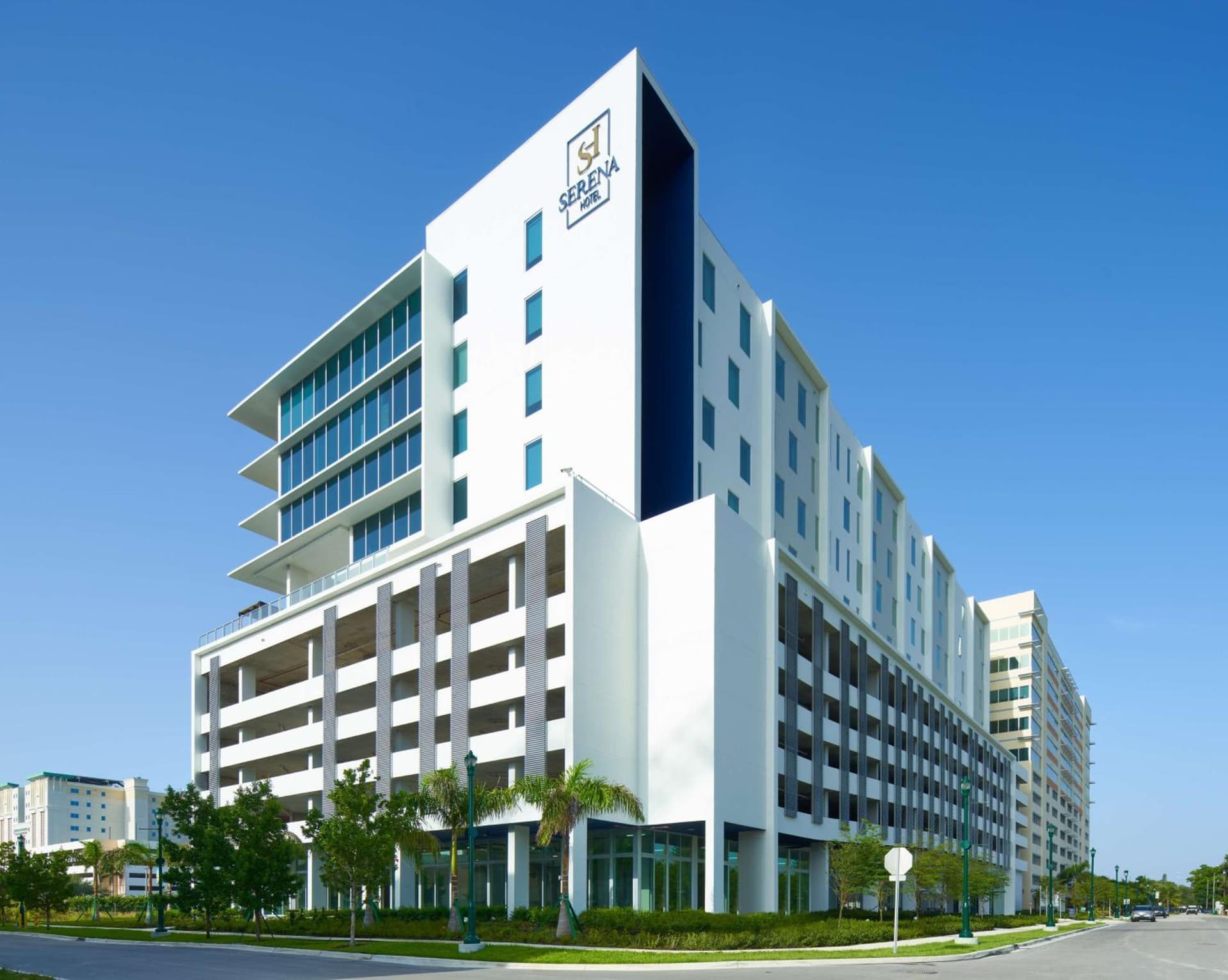 SERENA Hotel Aventura Miami, Tapestry Collection by Hilton gallery photo in Aventura, FL — image 9