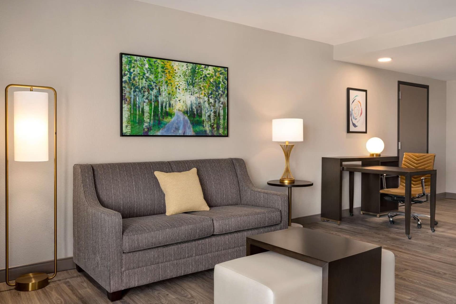 Homewood Suites by Hilton Indianapolis Downtown IUPUI gallery photo in Indianapolis, IN — image 4