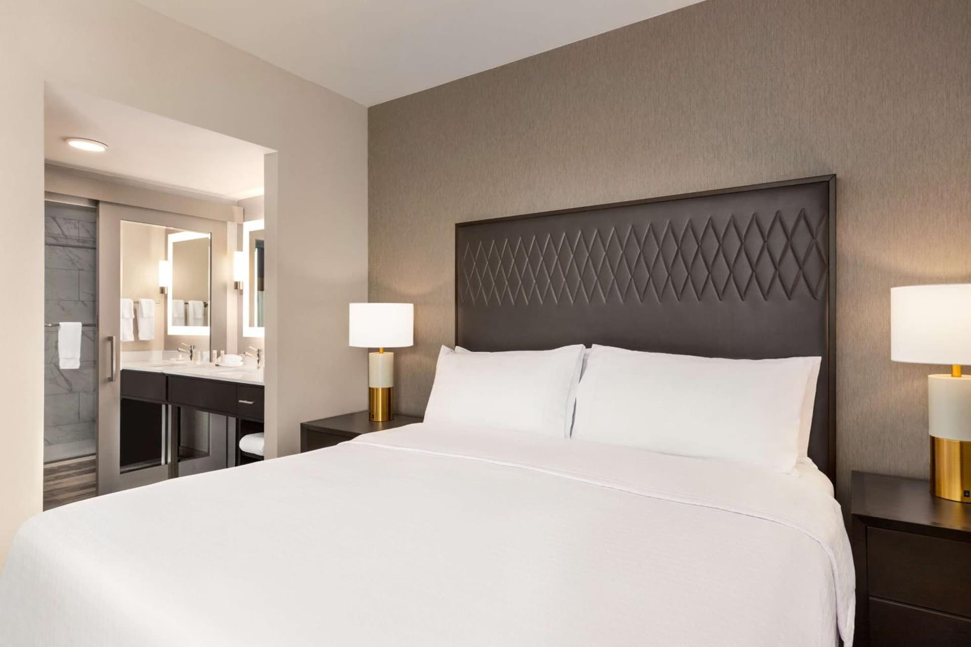 Homewood Suites by Hilton Indianapolis Downtown IUPUI gallery photo in Indianapolis, IN — image 29