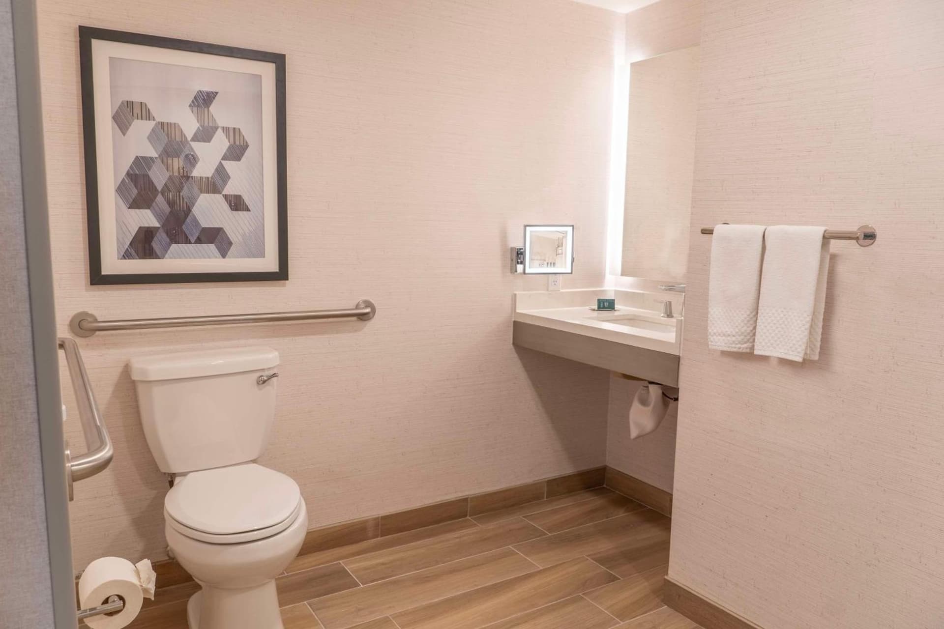 Orange County Hotel gallery photo in Santa Ana, CA — image 37