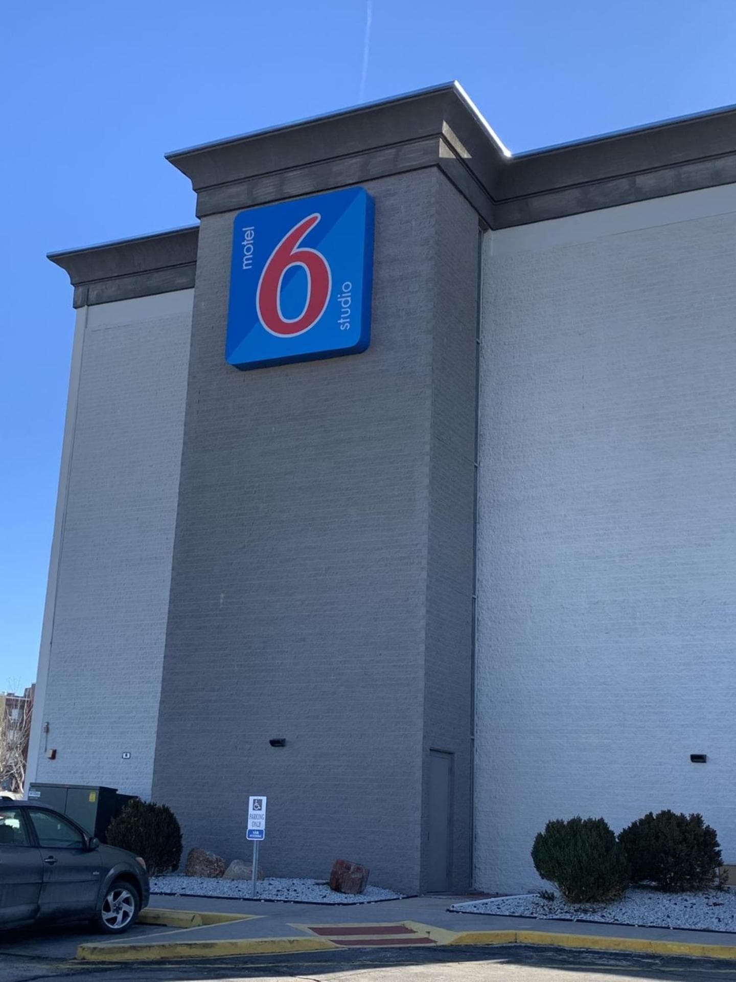 Motel 6-Lincoln, NE - Airport featured exterior or lobby in Lincoln, NE — similar hotel