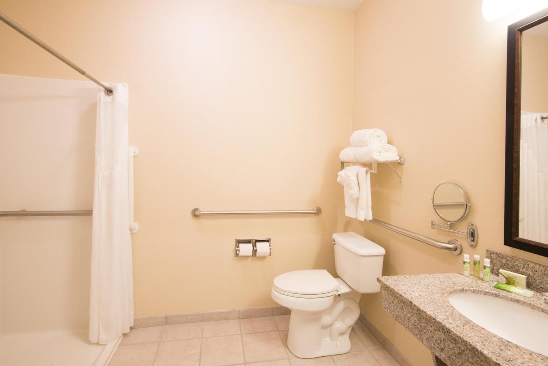 Holiday Inn Express & Suites - Sharon-Hermitage by IHG gallery photo in West Middlesex, PA — image 19