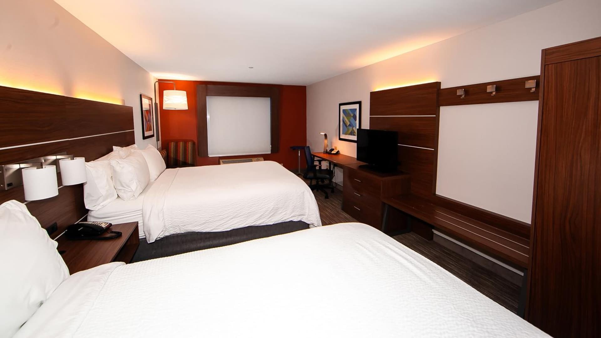 Holiday Inn Express Hotel & Suites Chicago South Lansing by IHG gallery photo in Lansing, IL — image 72