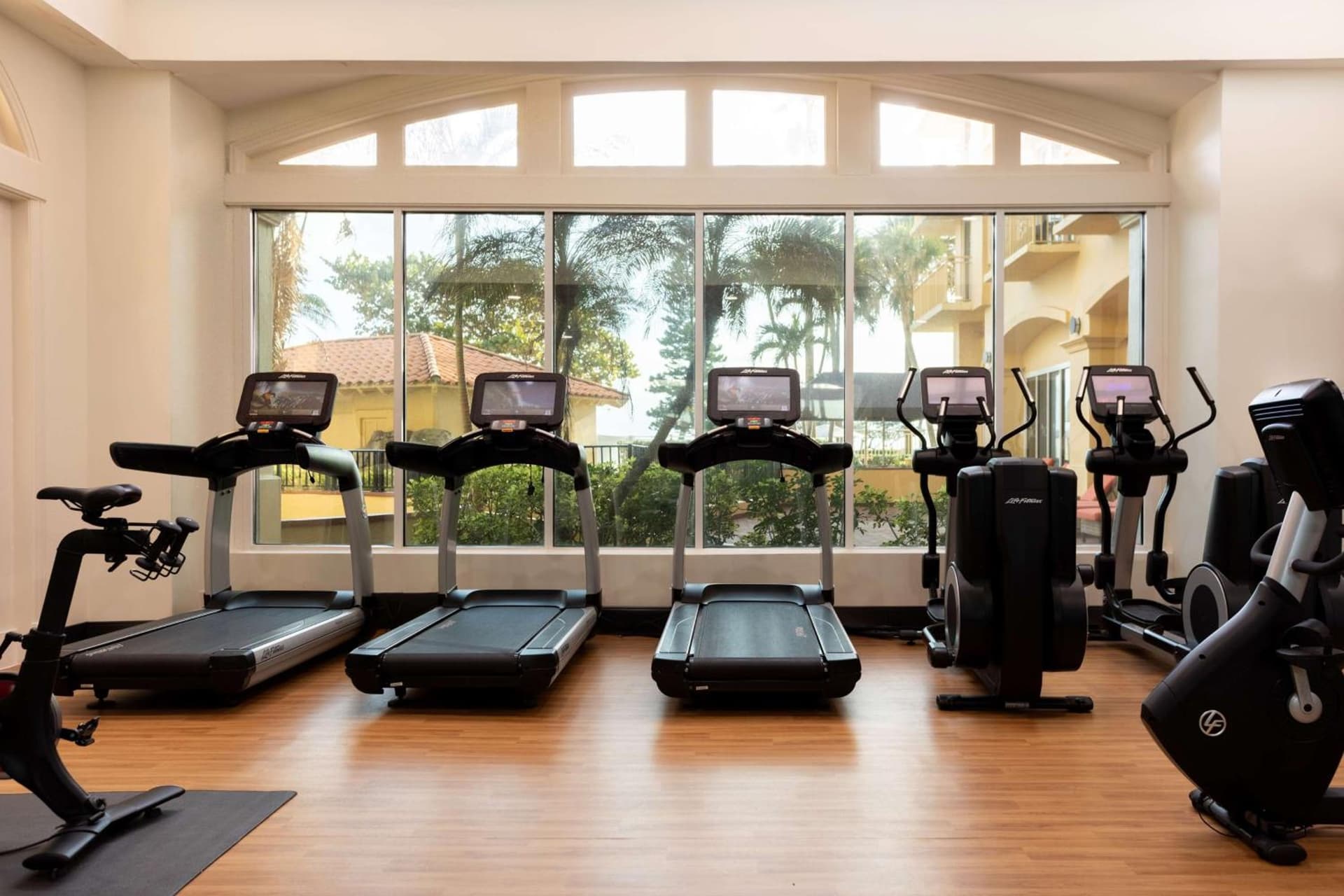 Embassy Suites by Hilton Deerfield Beach Resort & Spa gallery photo in Deerfield Beach, FL — image 59