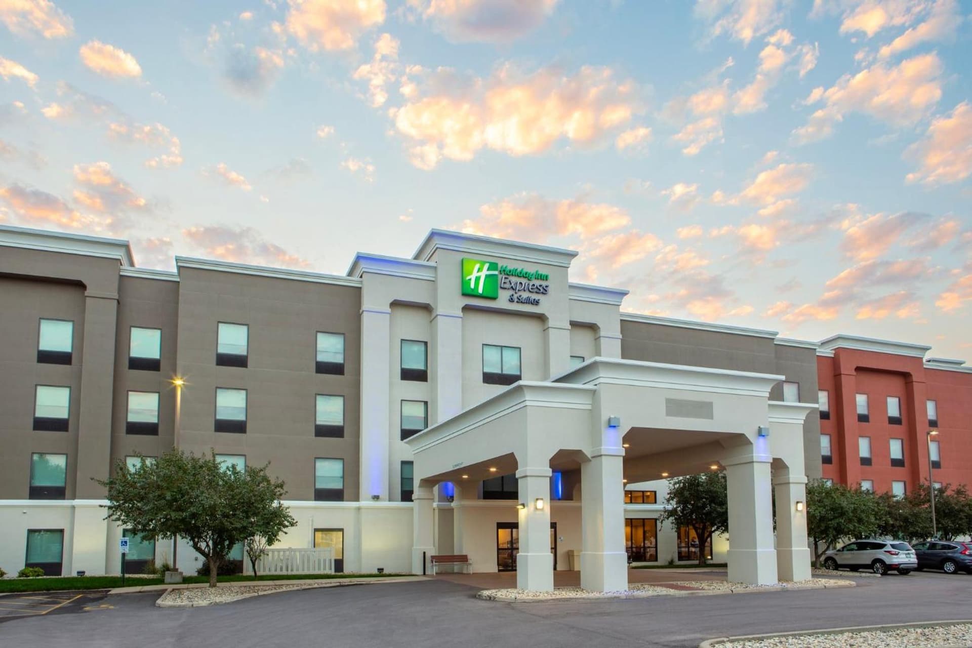 Holiday Inn Express & Suites Sioux City-South by IHG featured exterior or lobby in Sioux City, IA — similar hotel