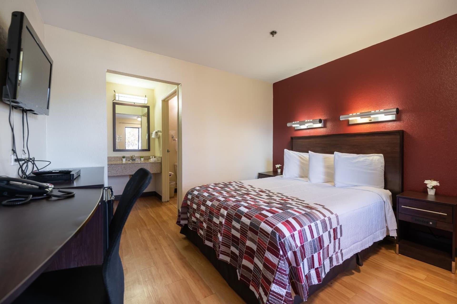 Sacramento Inn & Suites Cal Expo I-80 — hotel in Sacramento, California