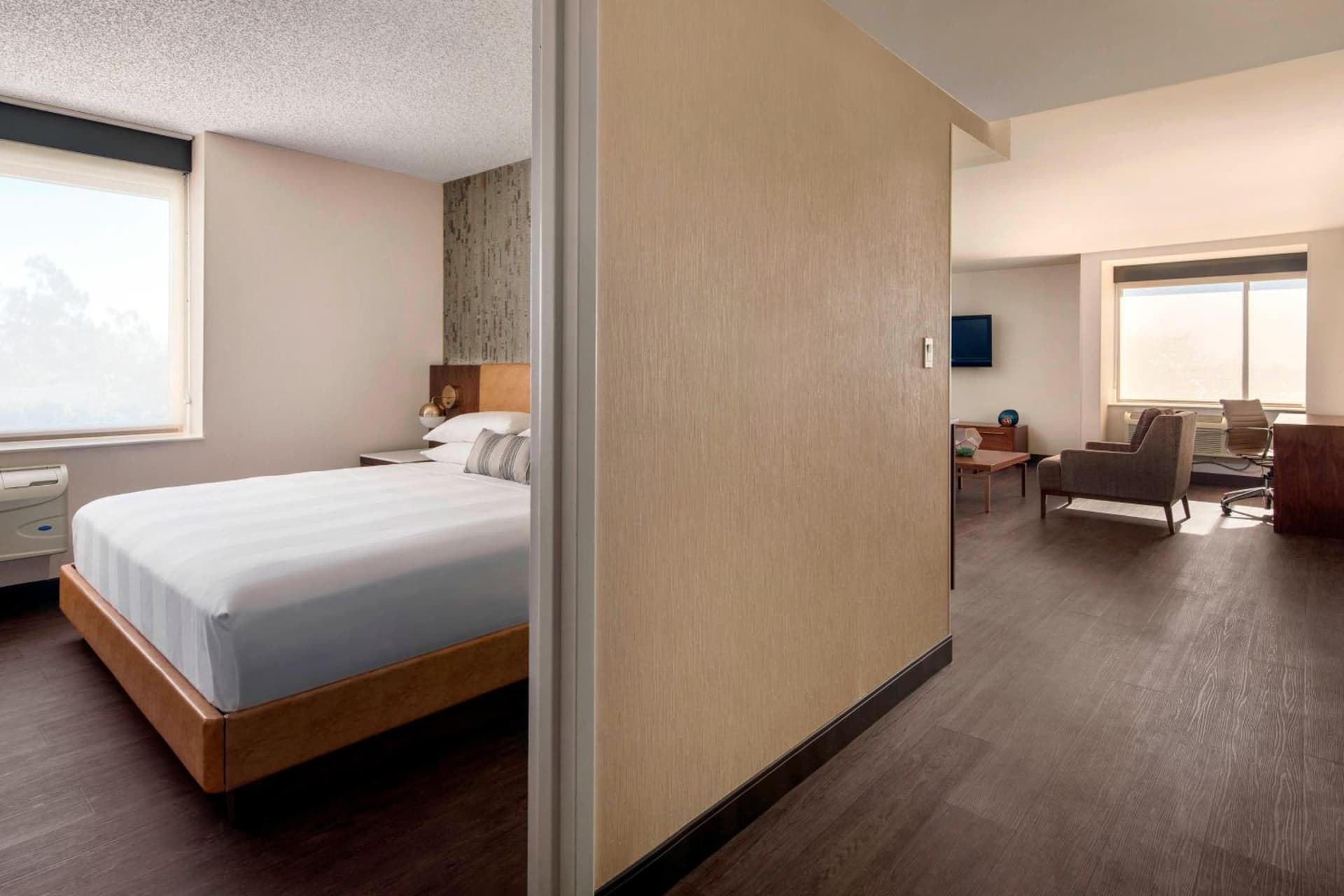 Fullerton Marriott at California State University gallery photo in Fullerton, CA — image 6