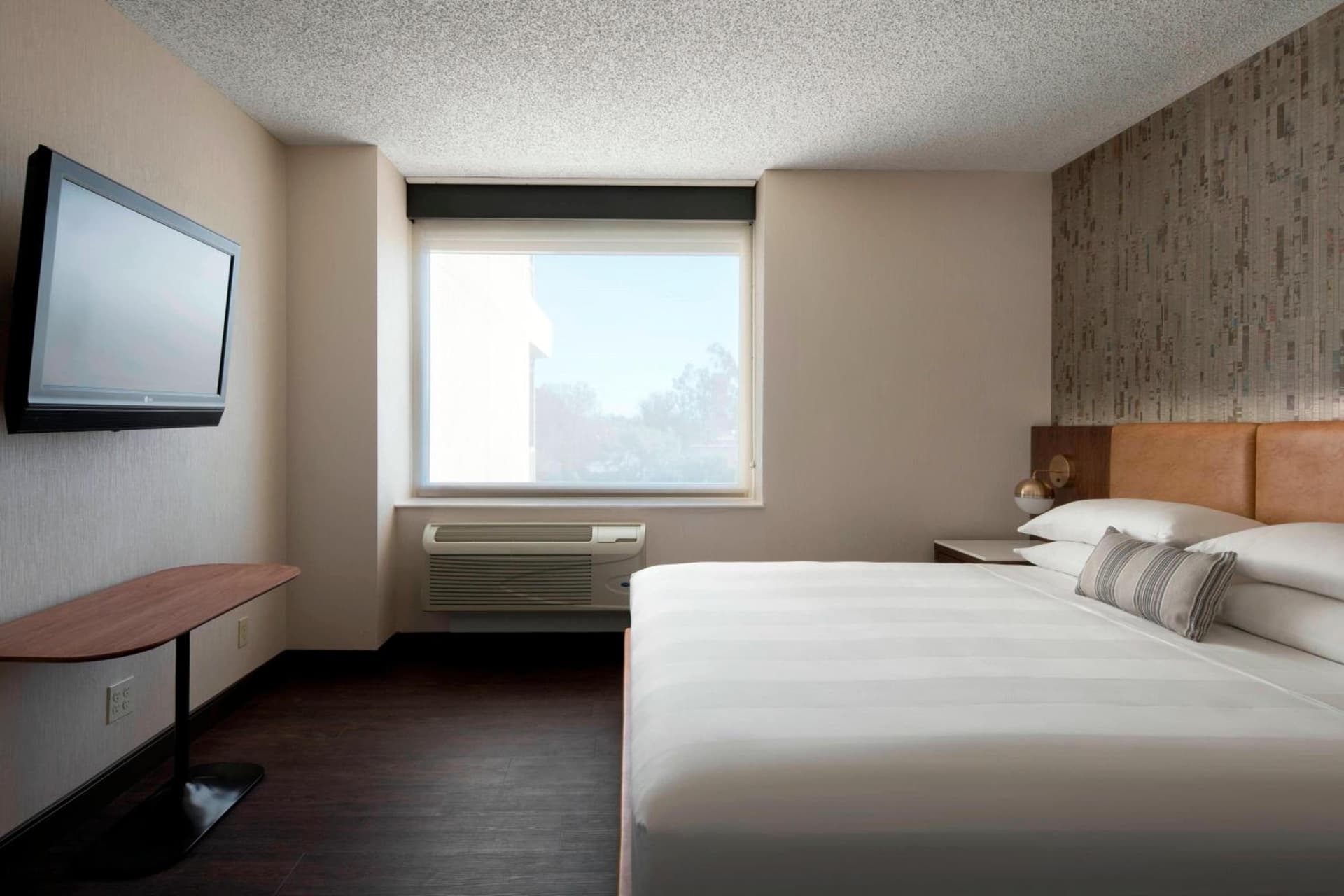 Fullerton Marriott at California State University gallery photo in Fullerton, CA — image 26