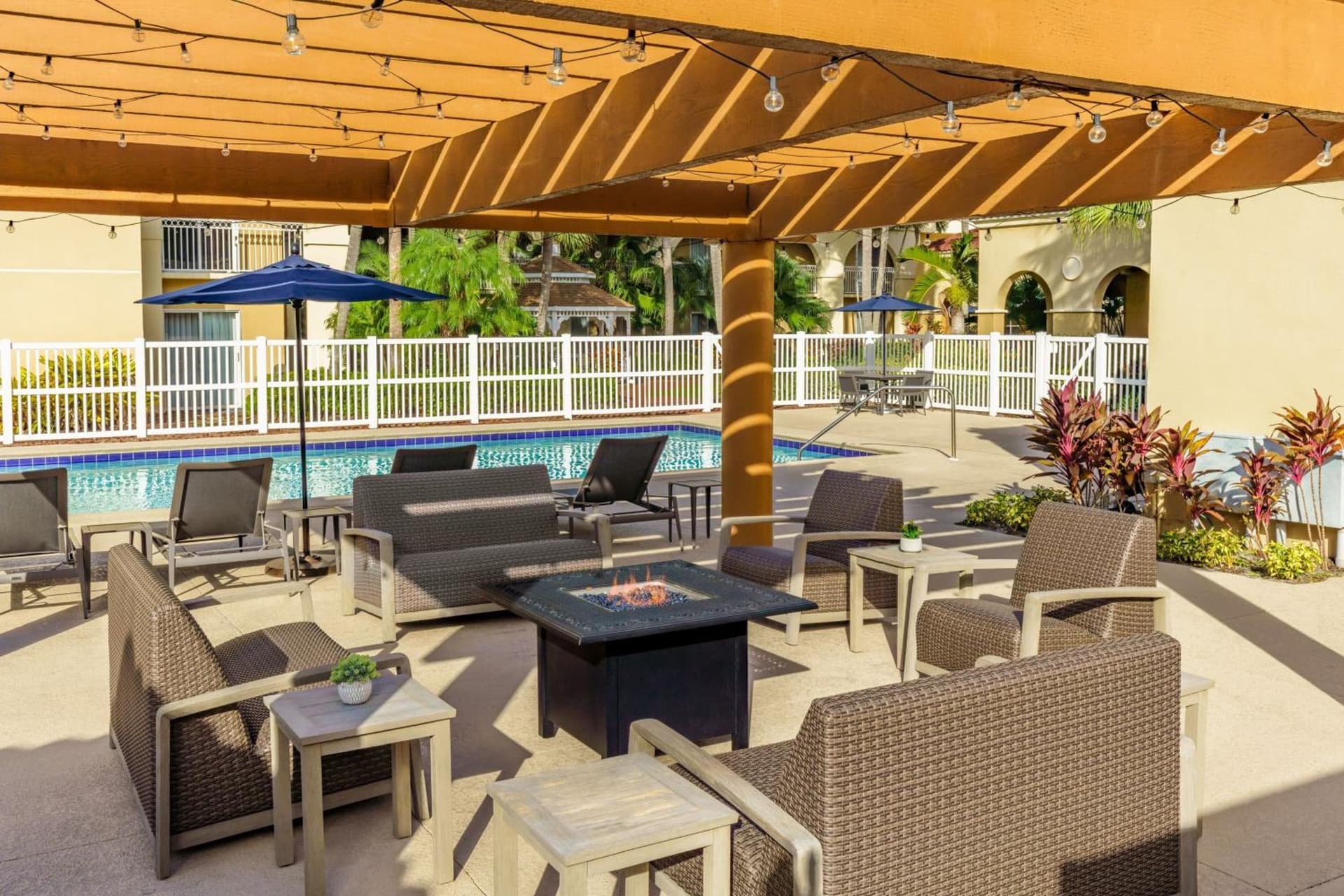 Courtyard by Marriott Fort Lauderdale North/Cypress Creek gallery photo in Fort Lauderdale, FL — image 10